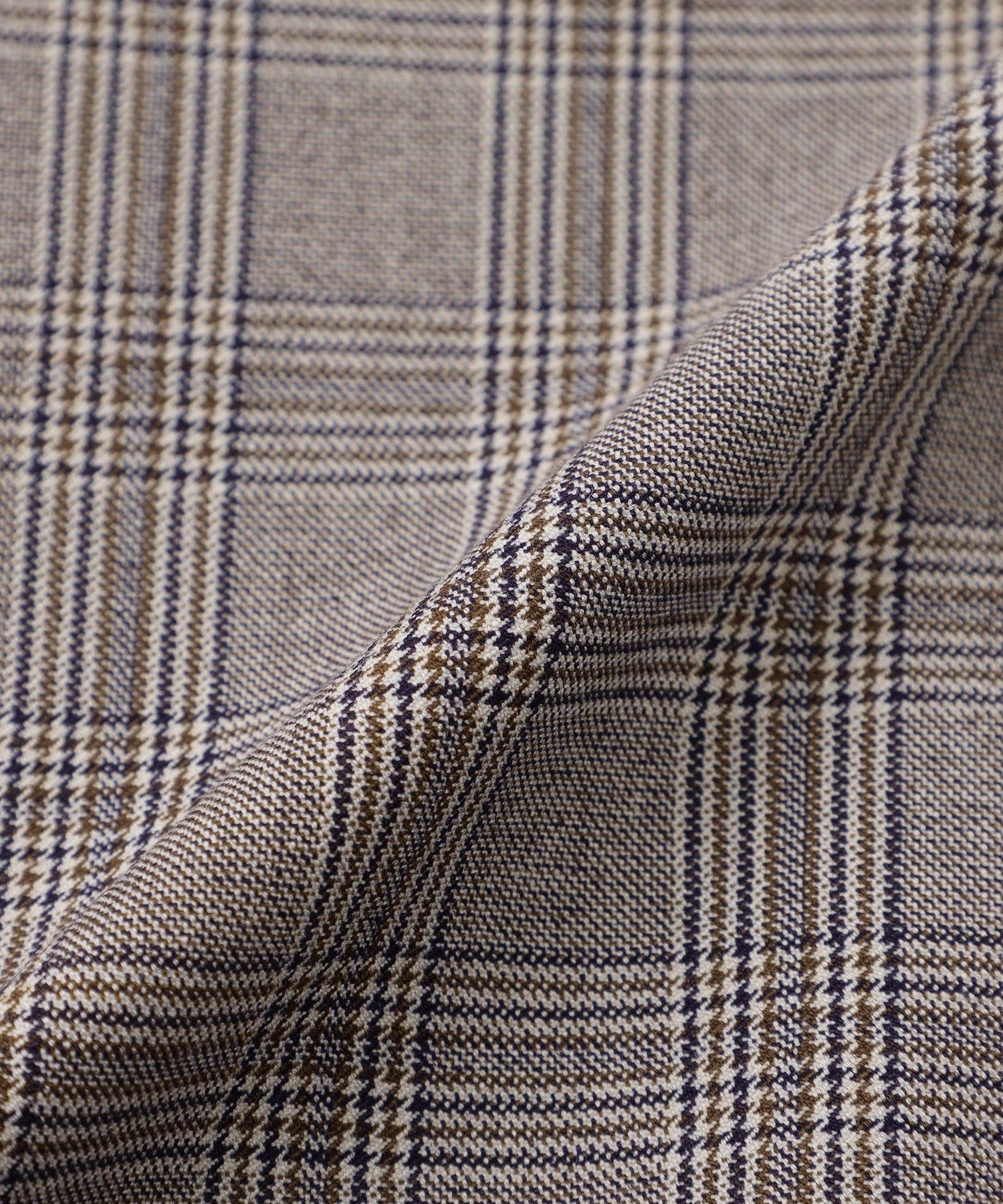 2151-K1E3565342__Q,42,