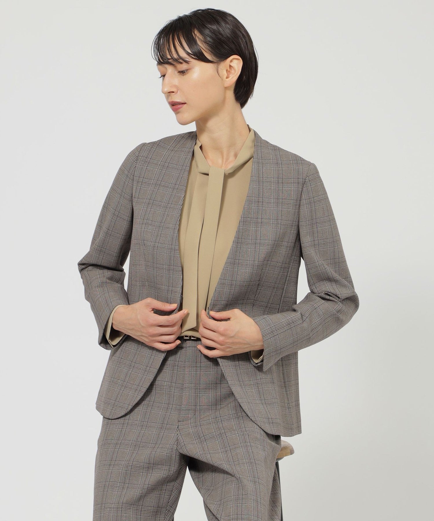 2151-K1E3565342__R,42,