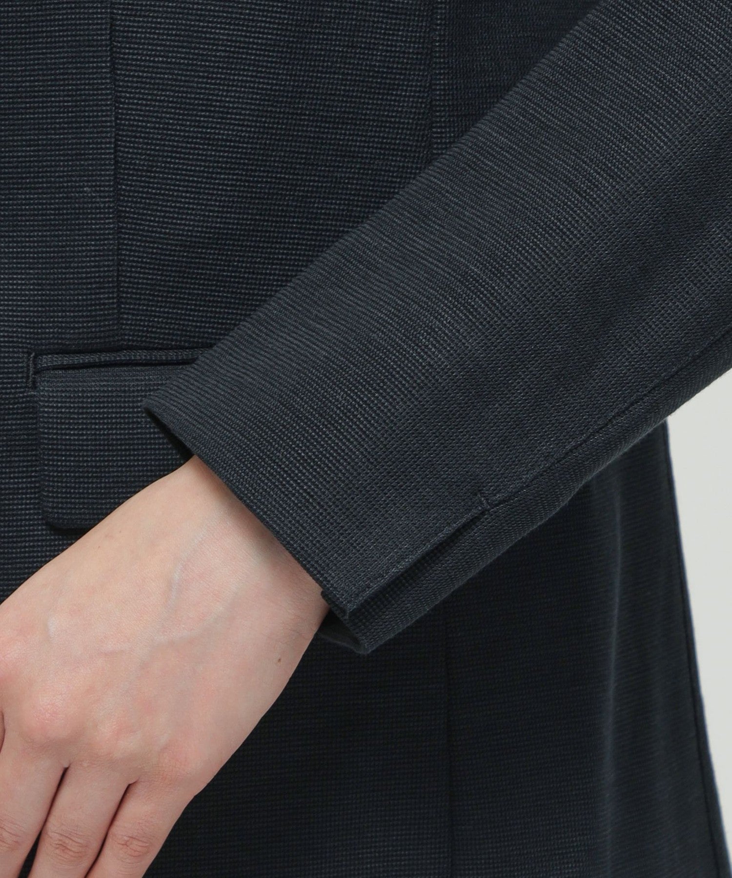 2151-K1E3952528__L,28,