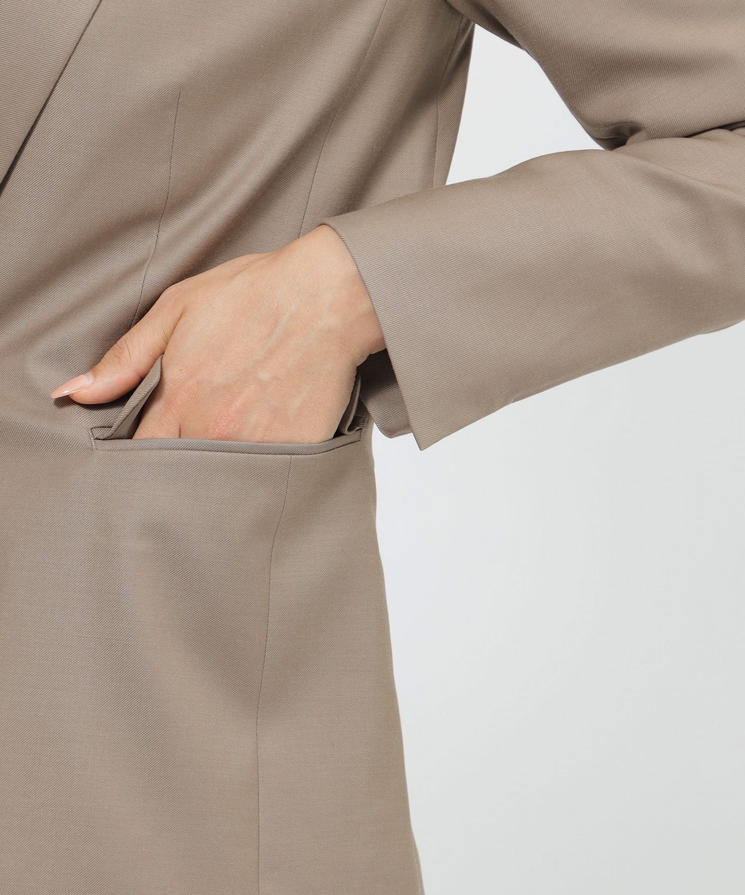 2151-K1E4042740__O,40,