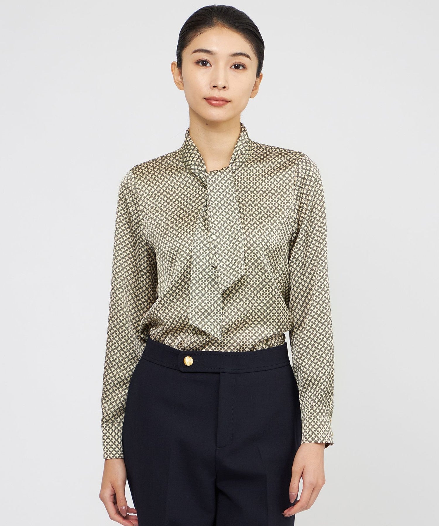 2151-K1L1563940__,40,モデル身長171cm 着用サイズ：6