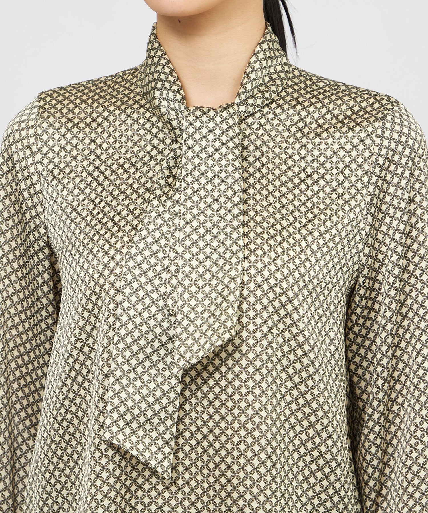 2151-K1L1563940__M,40,