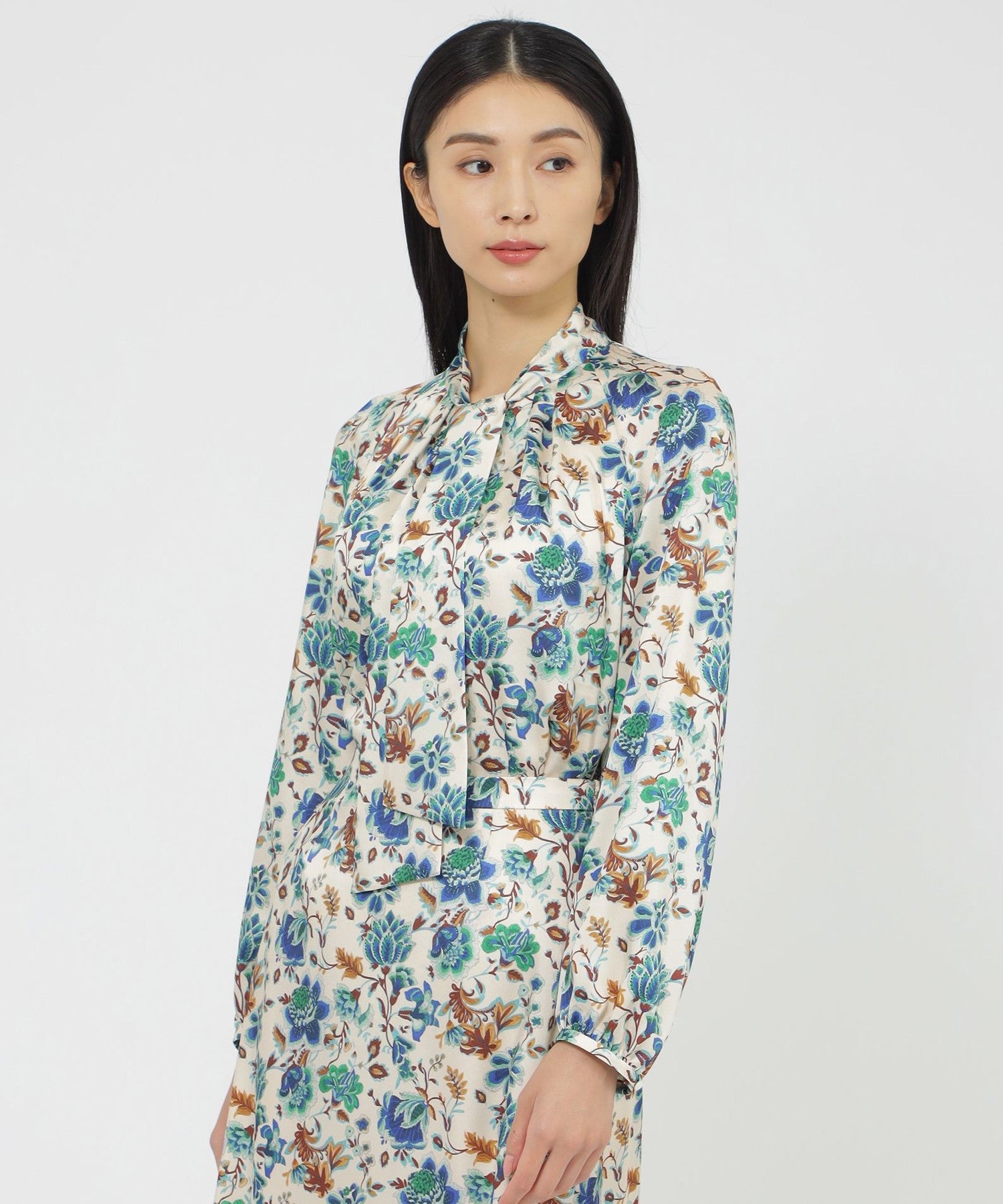 2151-K1L2465602__,02,モデル身長171cm 着用サイズ：6