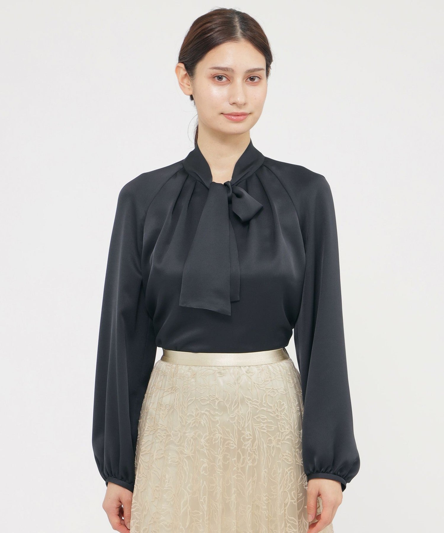 2151-K1L2465909__,09,モデル身長166cm 着用サイズ：6