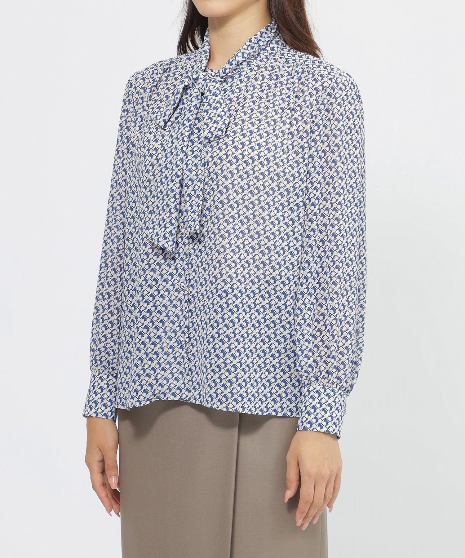 2151-K1L4043220__L,20,