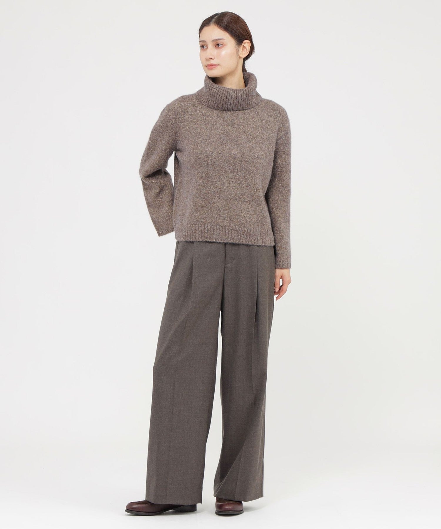 2151-K1N2965546__I,46,