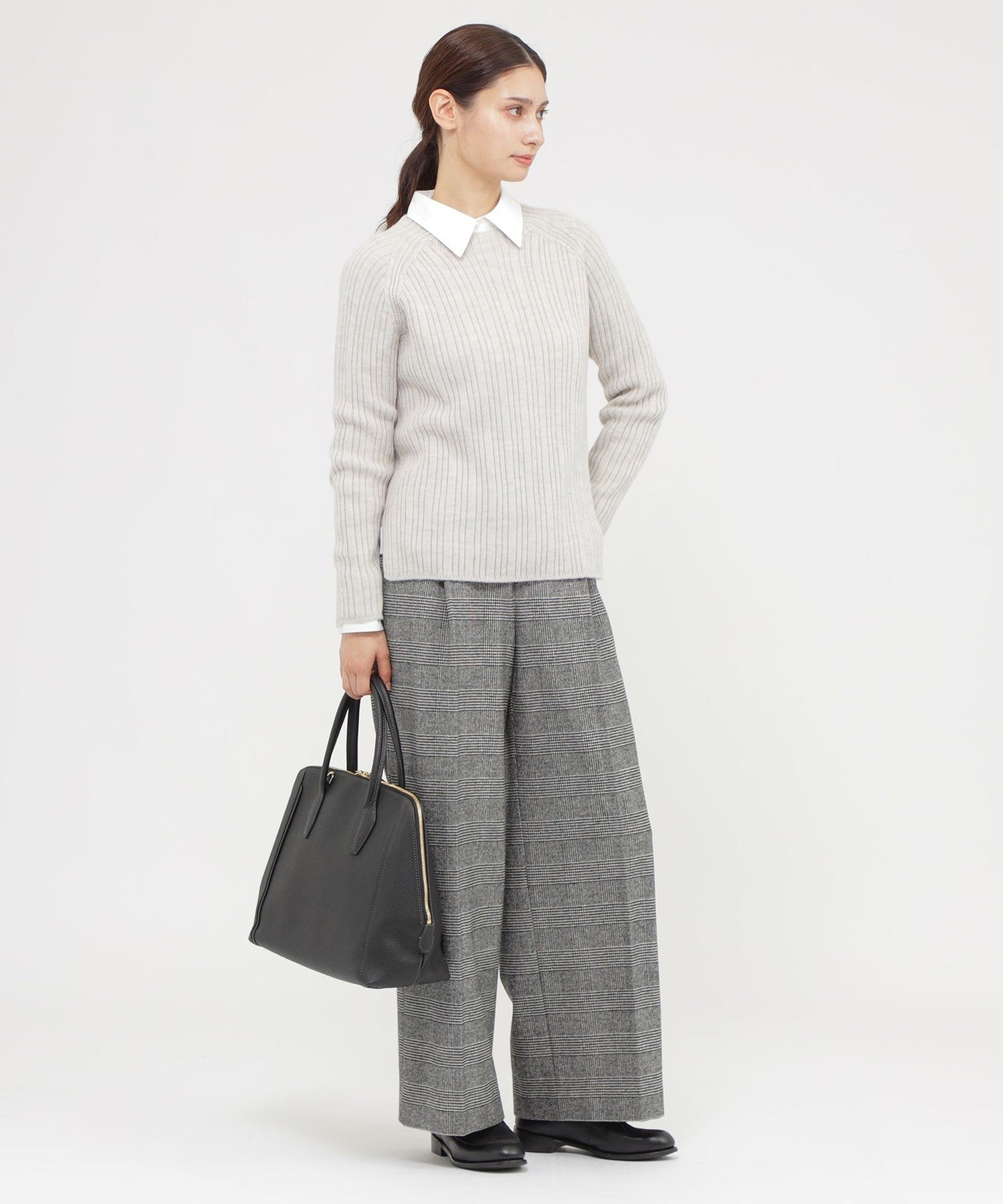 2151-K1N3065670__H,70,