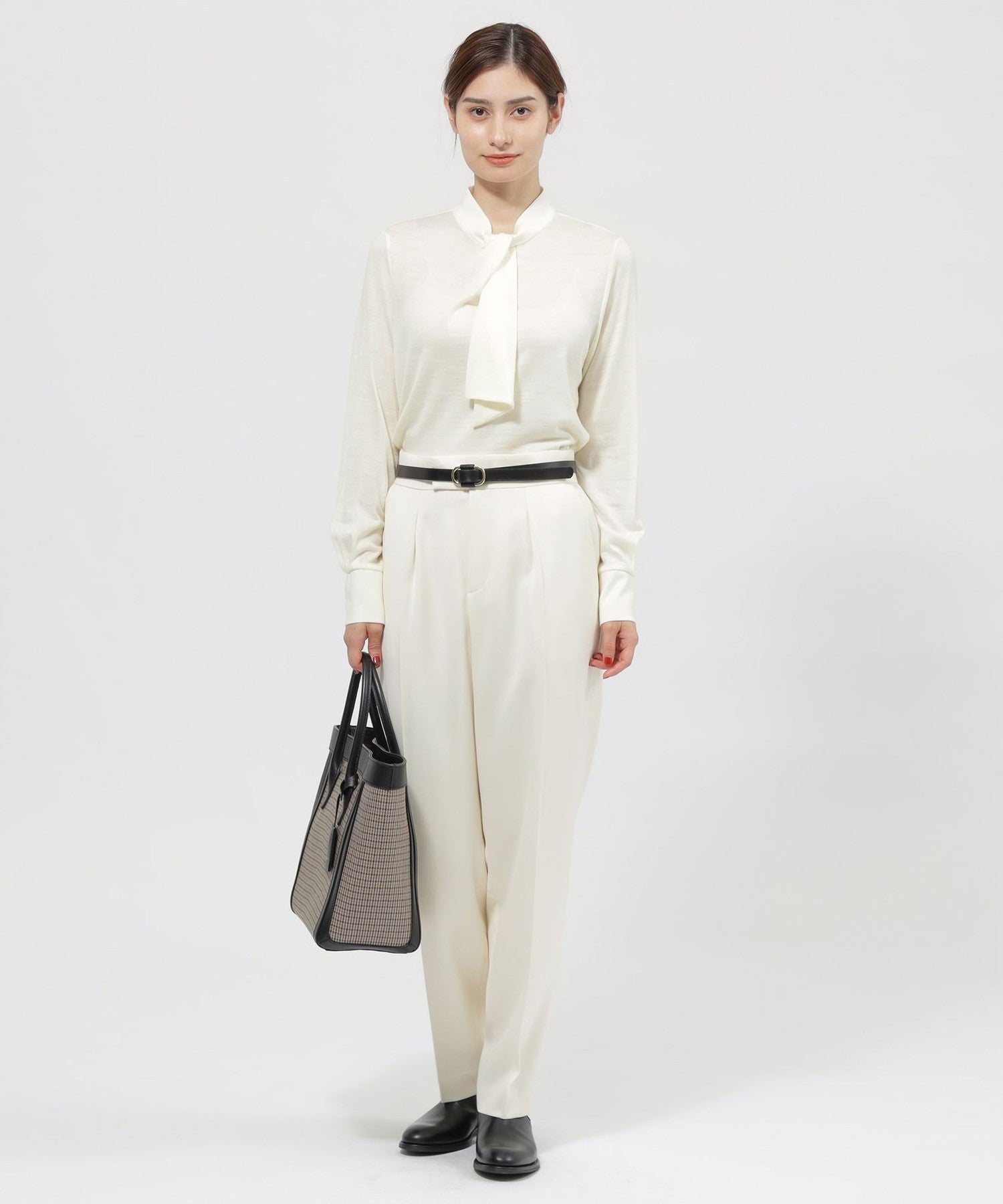 2151-K1P1346220__H,20,