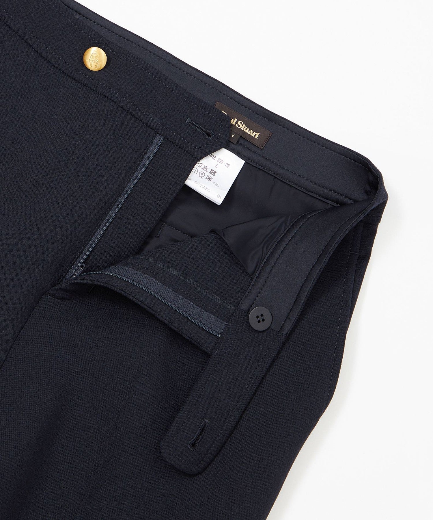 2151-K1R1863828__O,28,