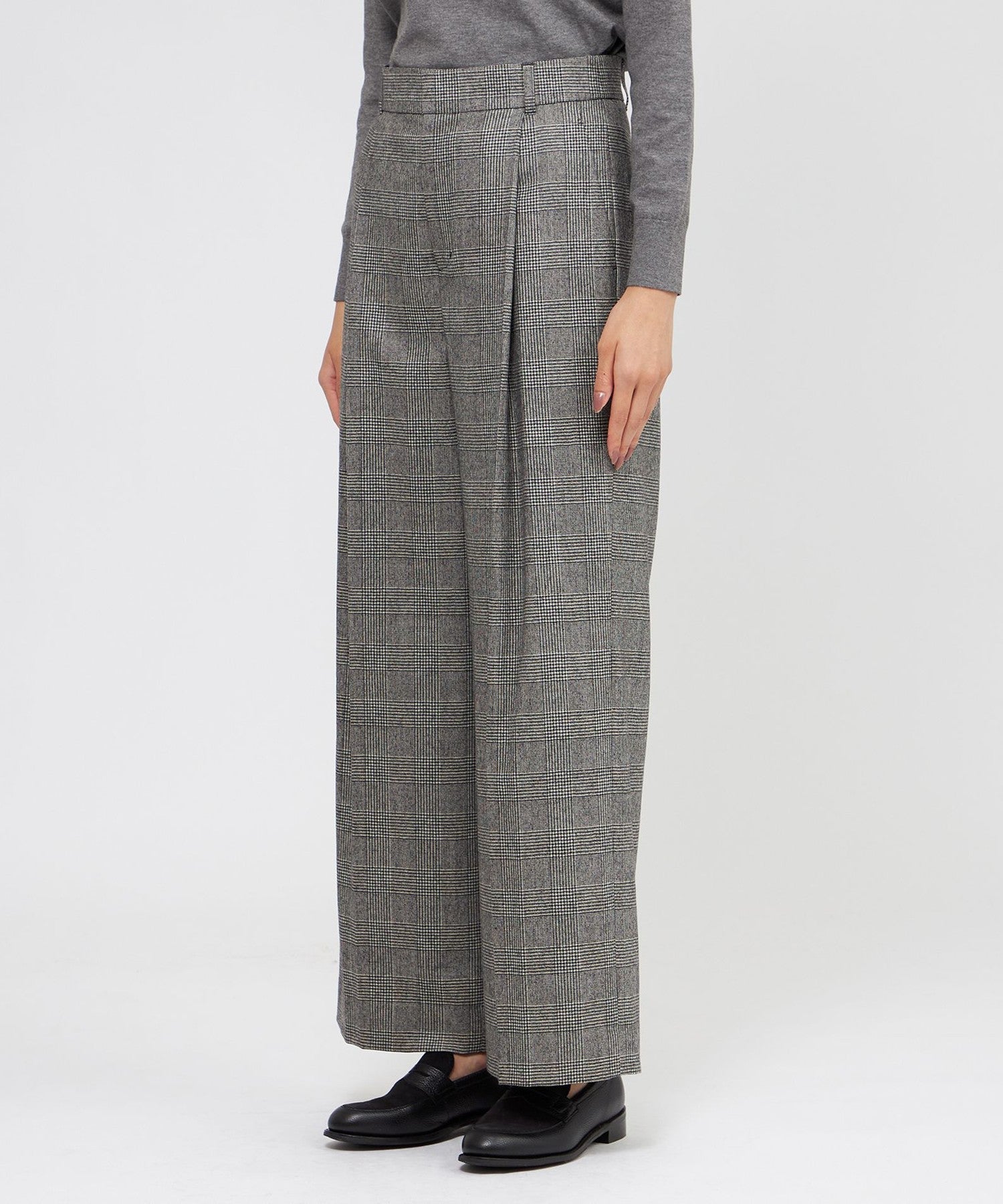 2151-K1R2064505__J,05,