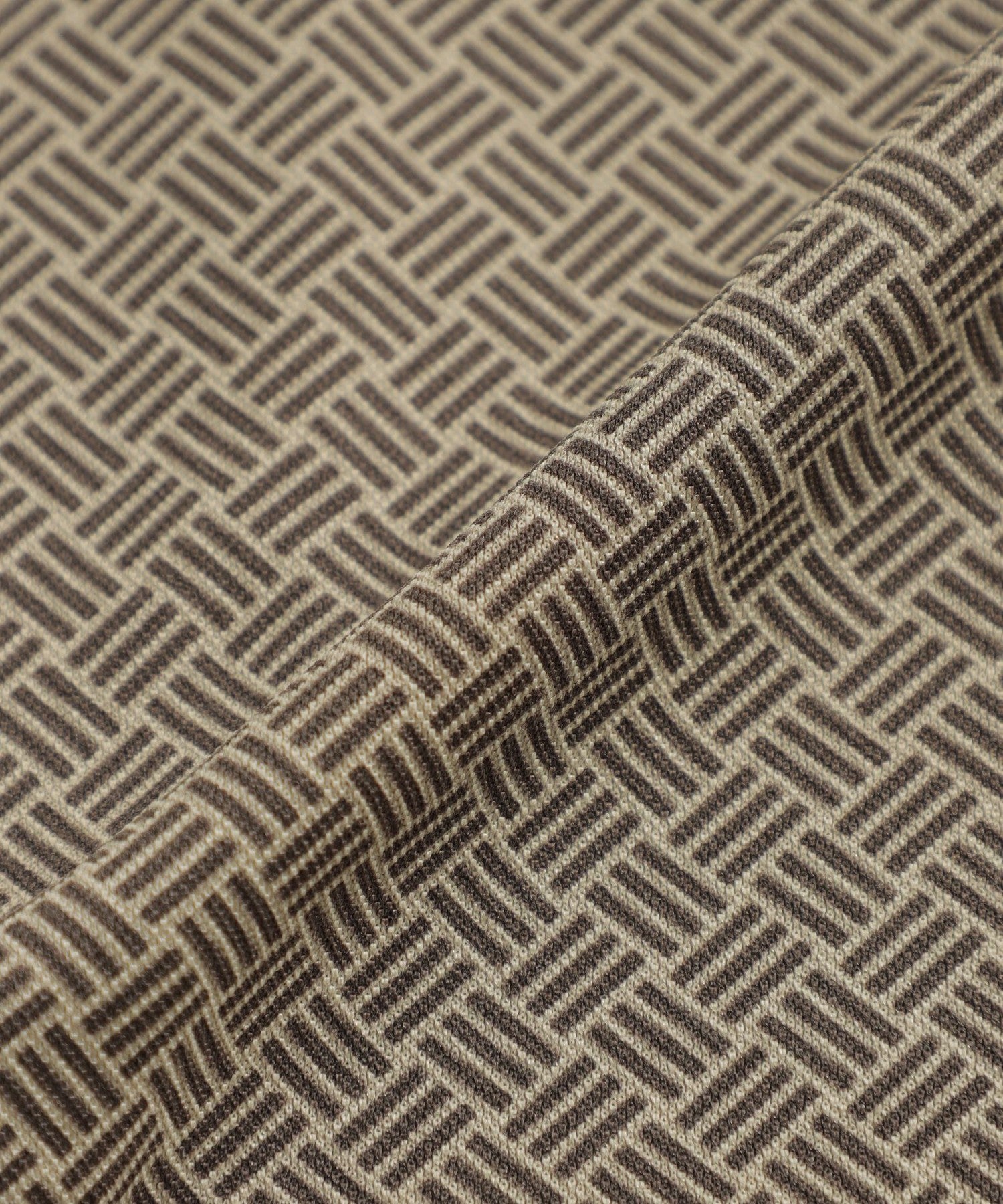 2155-J8P3323146__J,46,