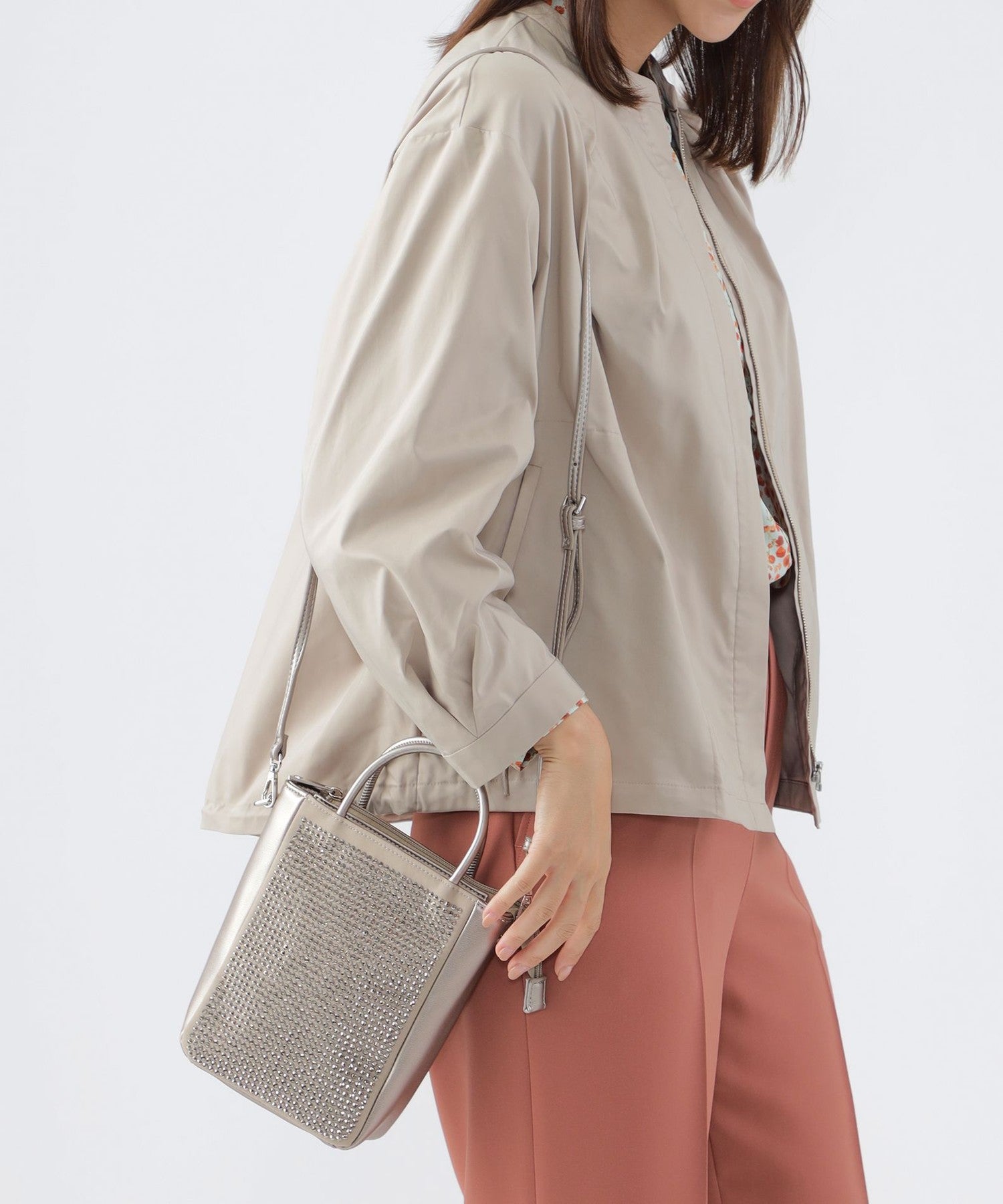 2211-U110220140__B,40,