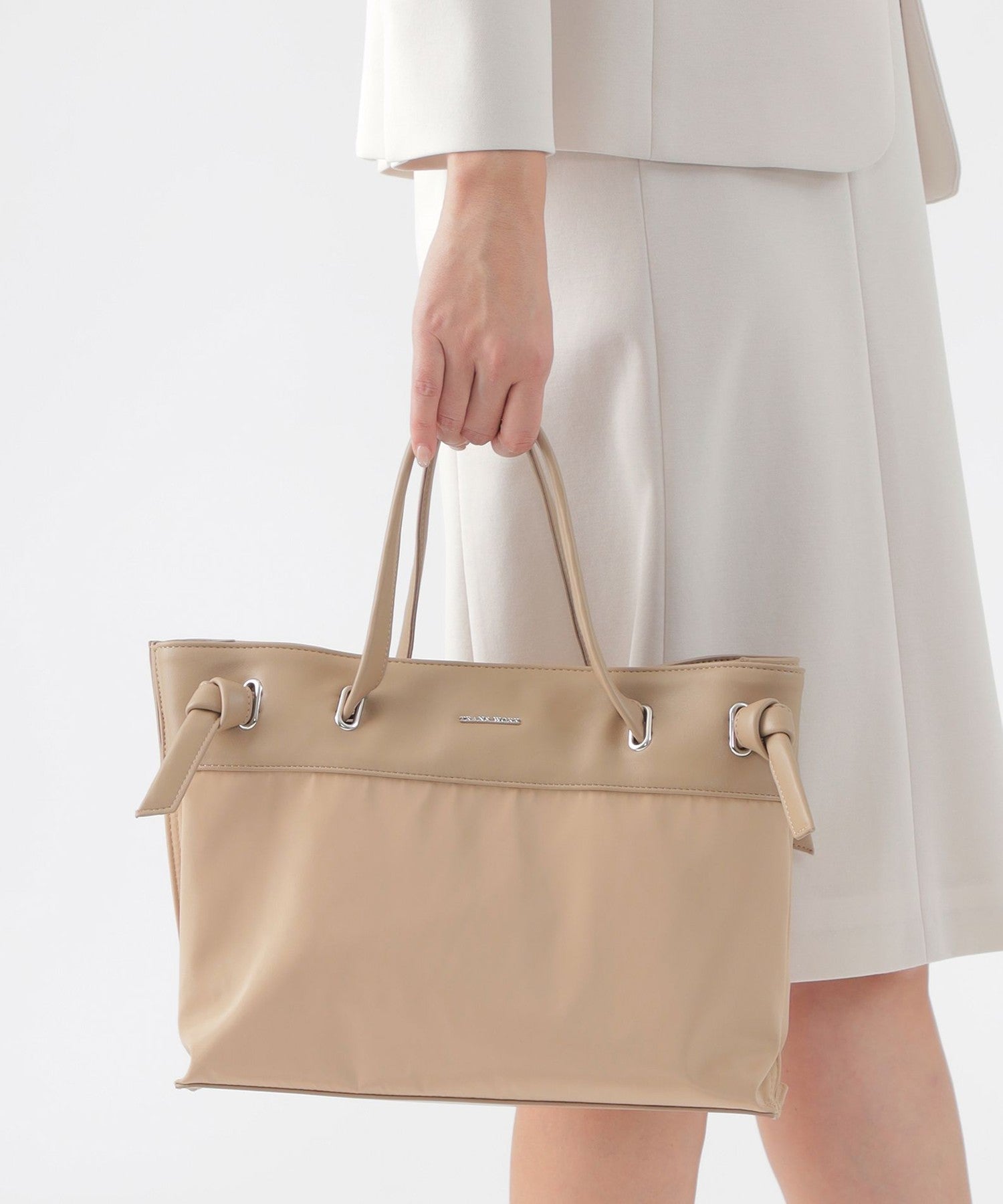 2211-U110451006__I,06,