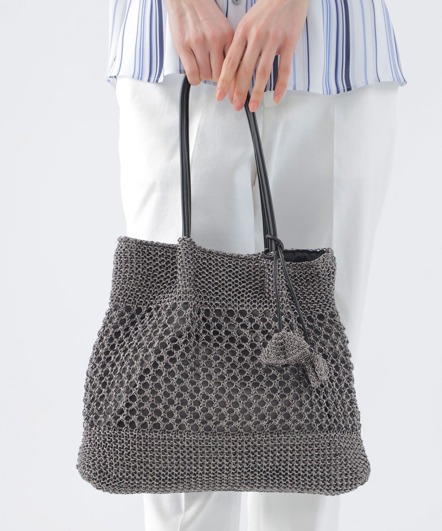 2211-U110852392__I,92,