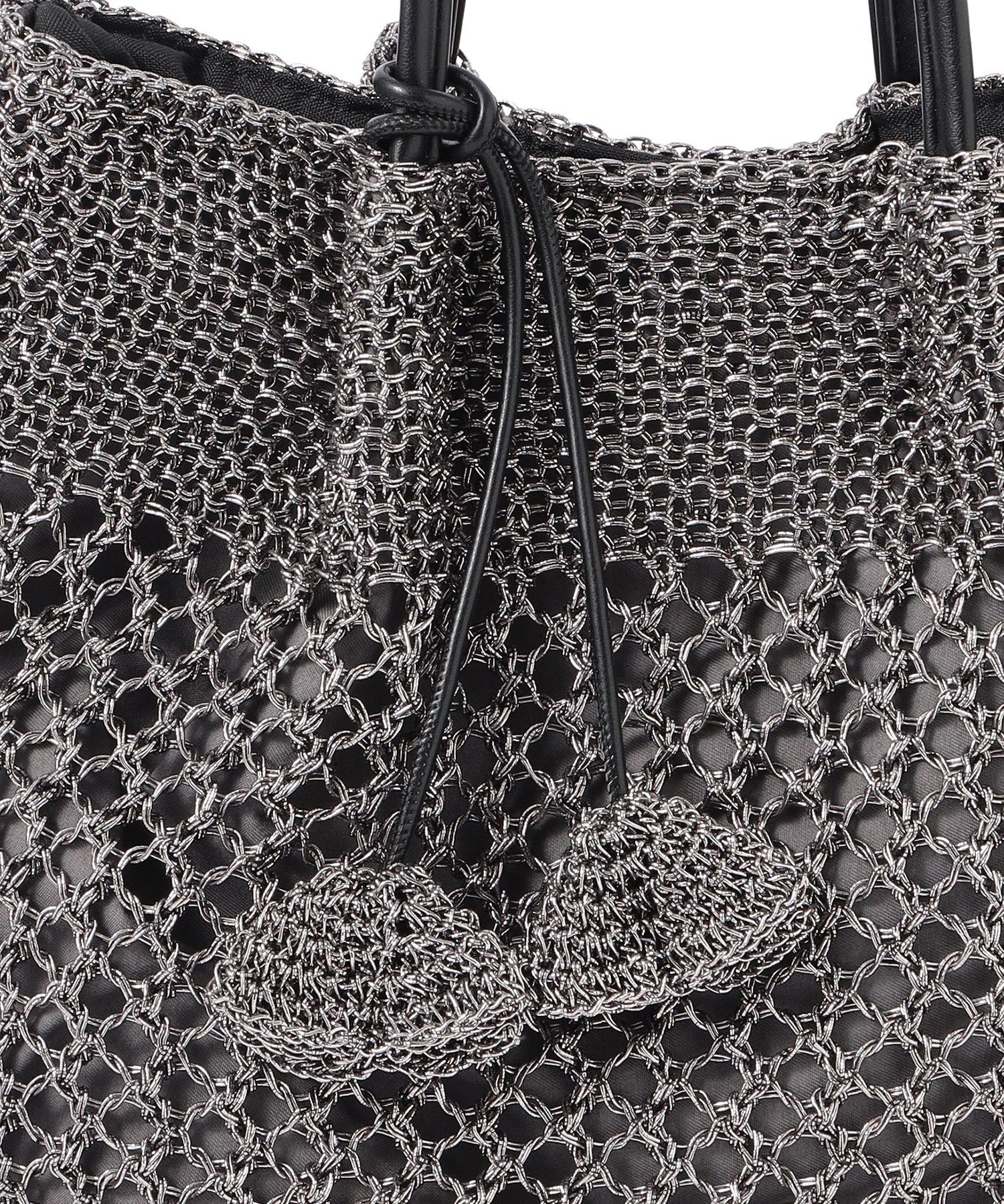 2211-U110852392__Q,92,