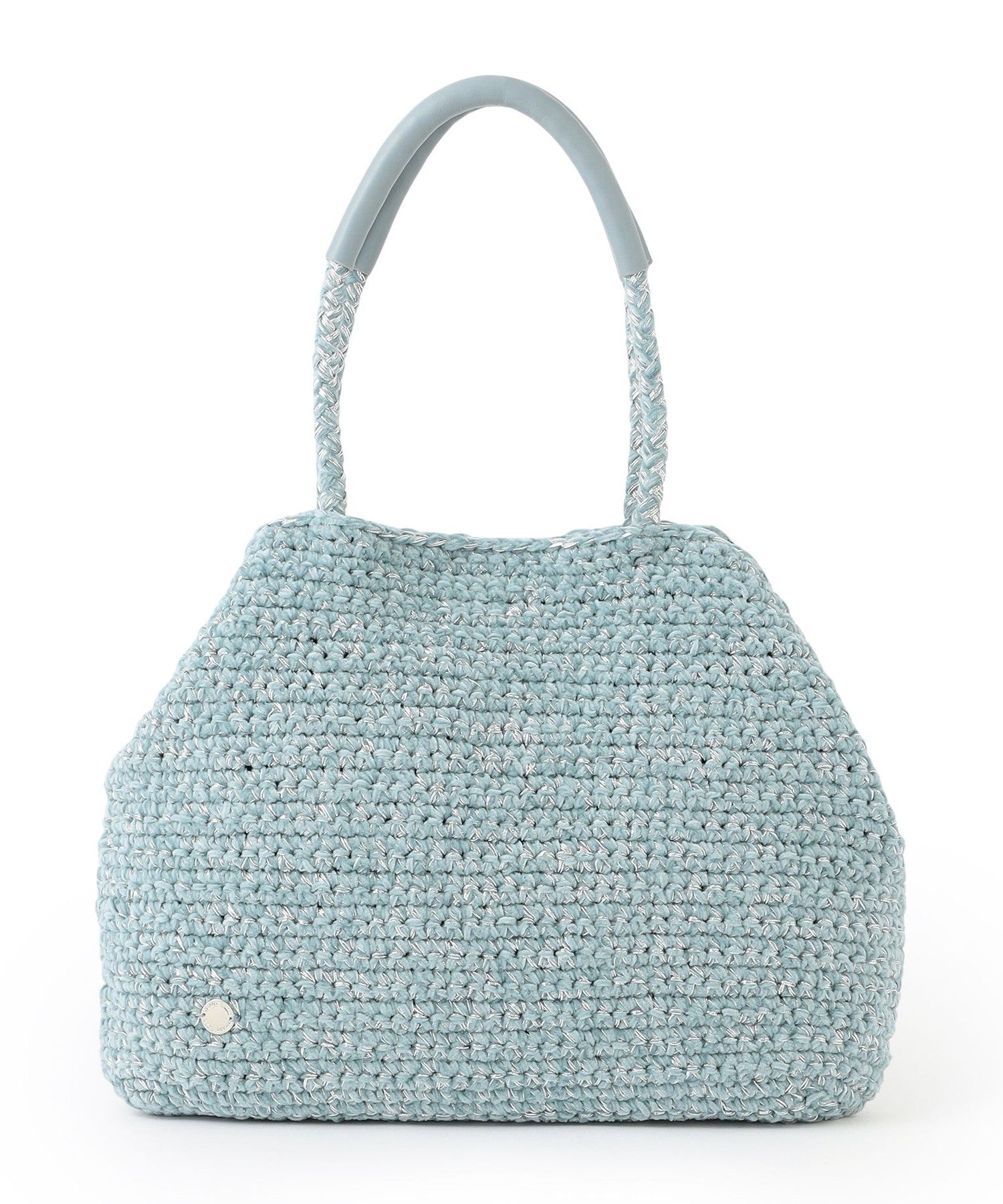 2211-U110961822__,22,