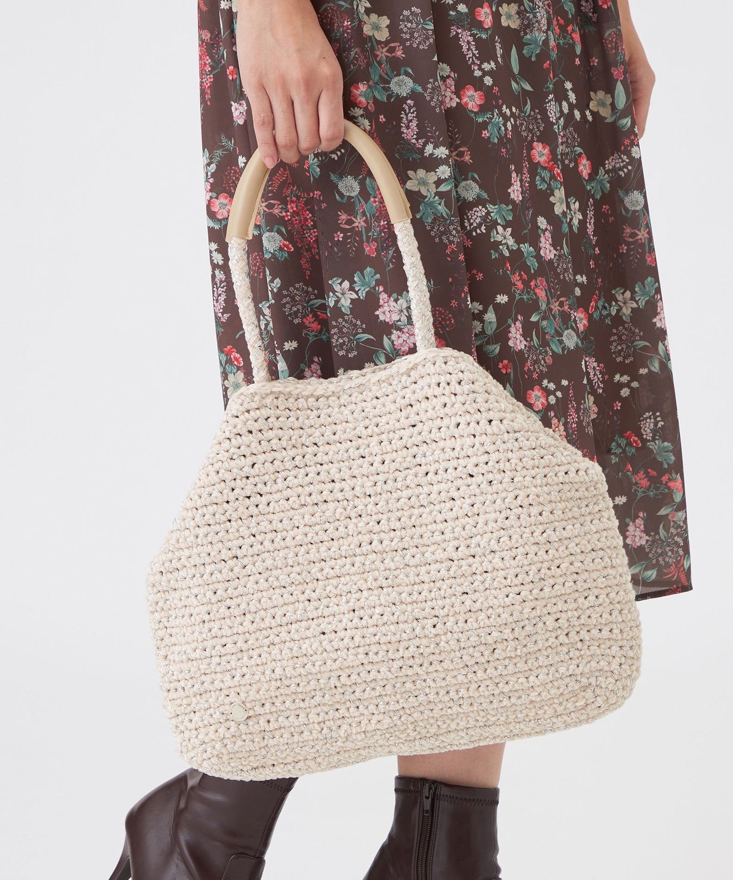 2211-U110961822__H,22,