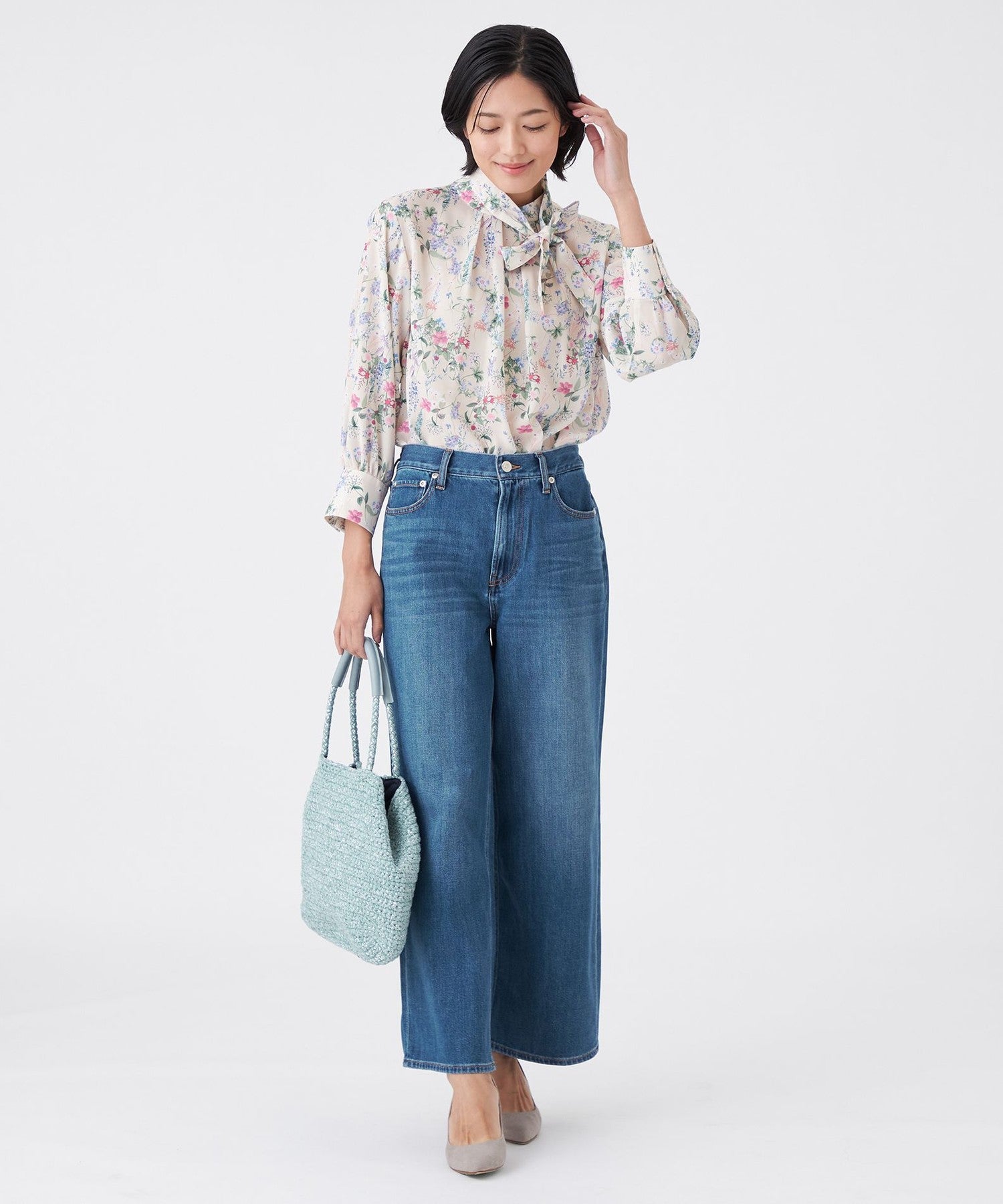 2211-U110961822__K,22,