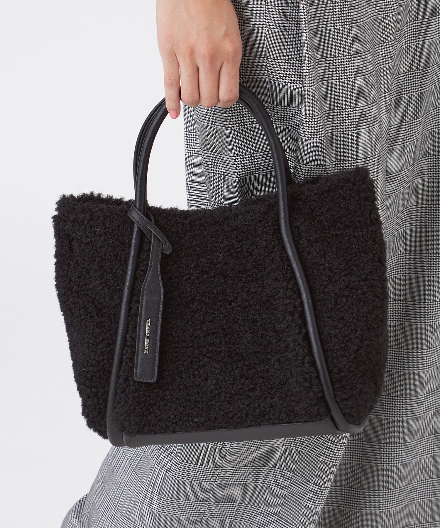 2211-U111265003__I,03,