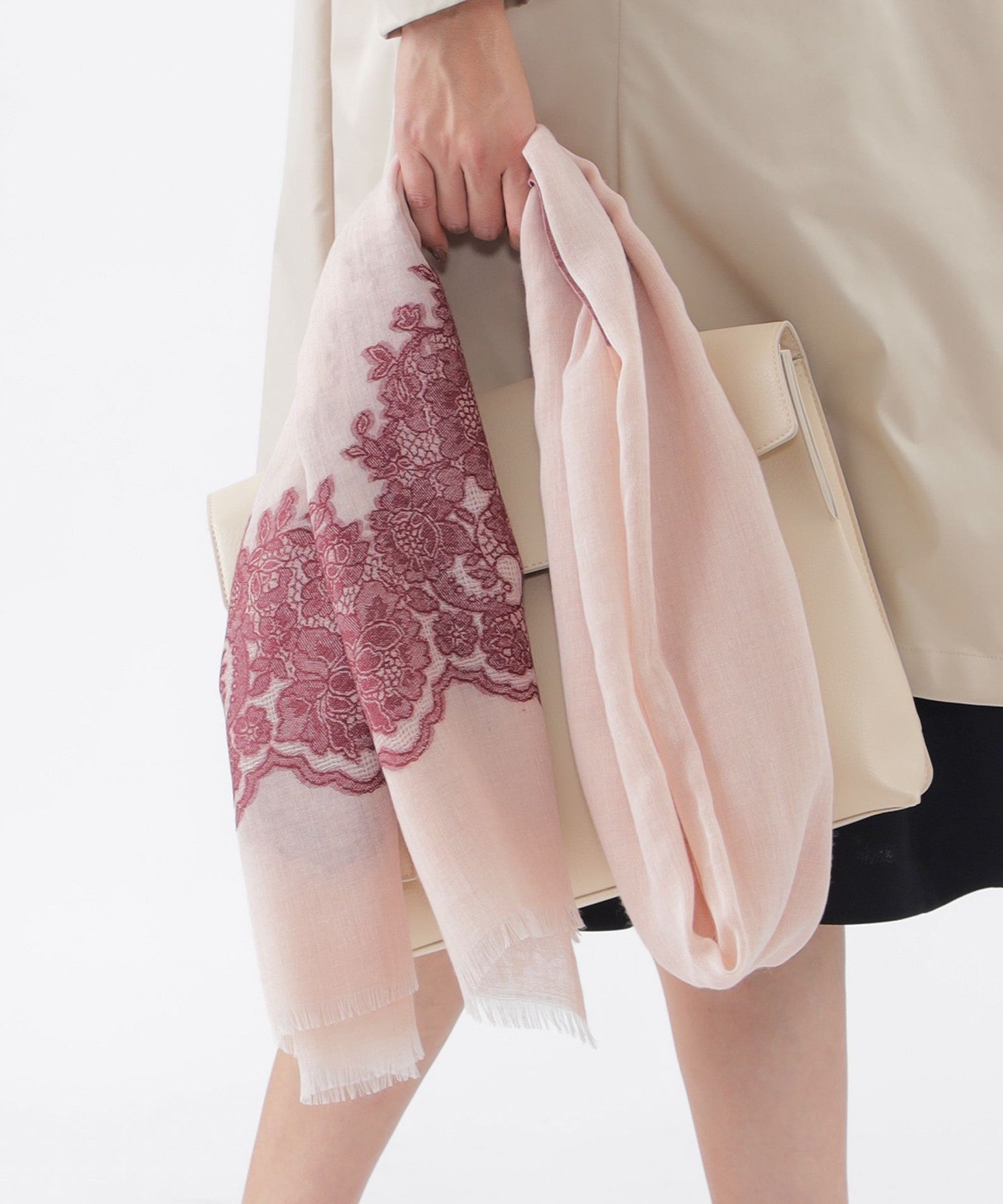 2211-U170130112__,12,