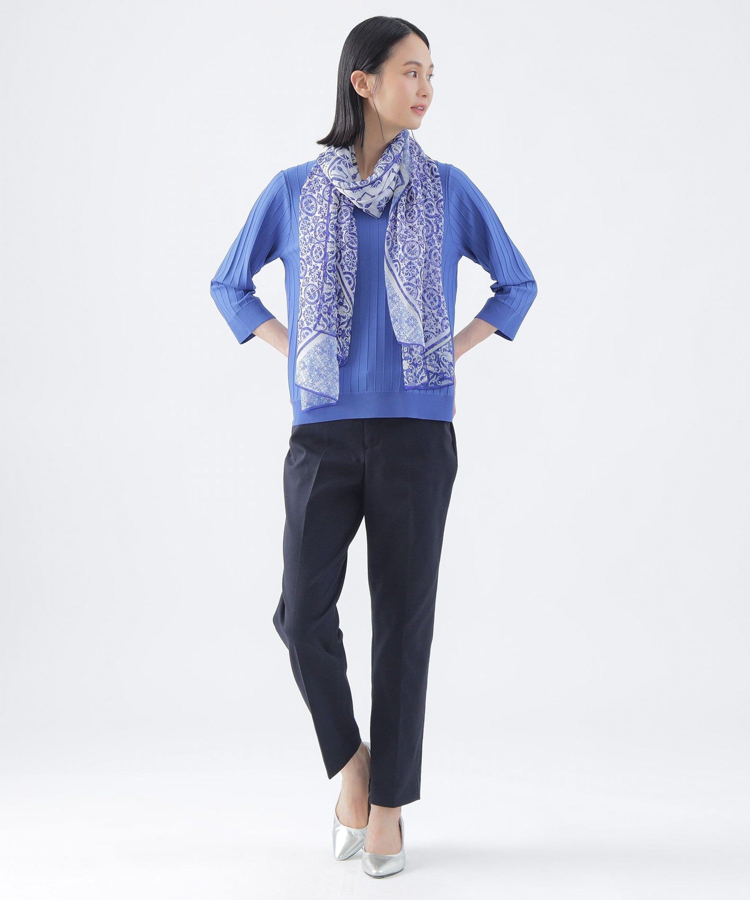 2211-U170552524__H,24,