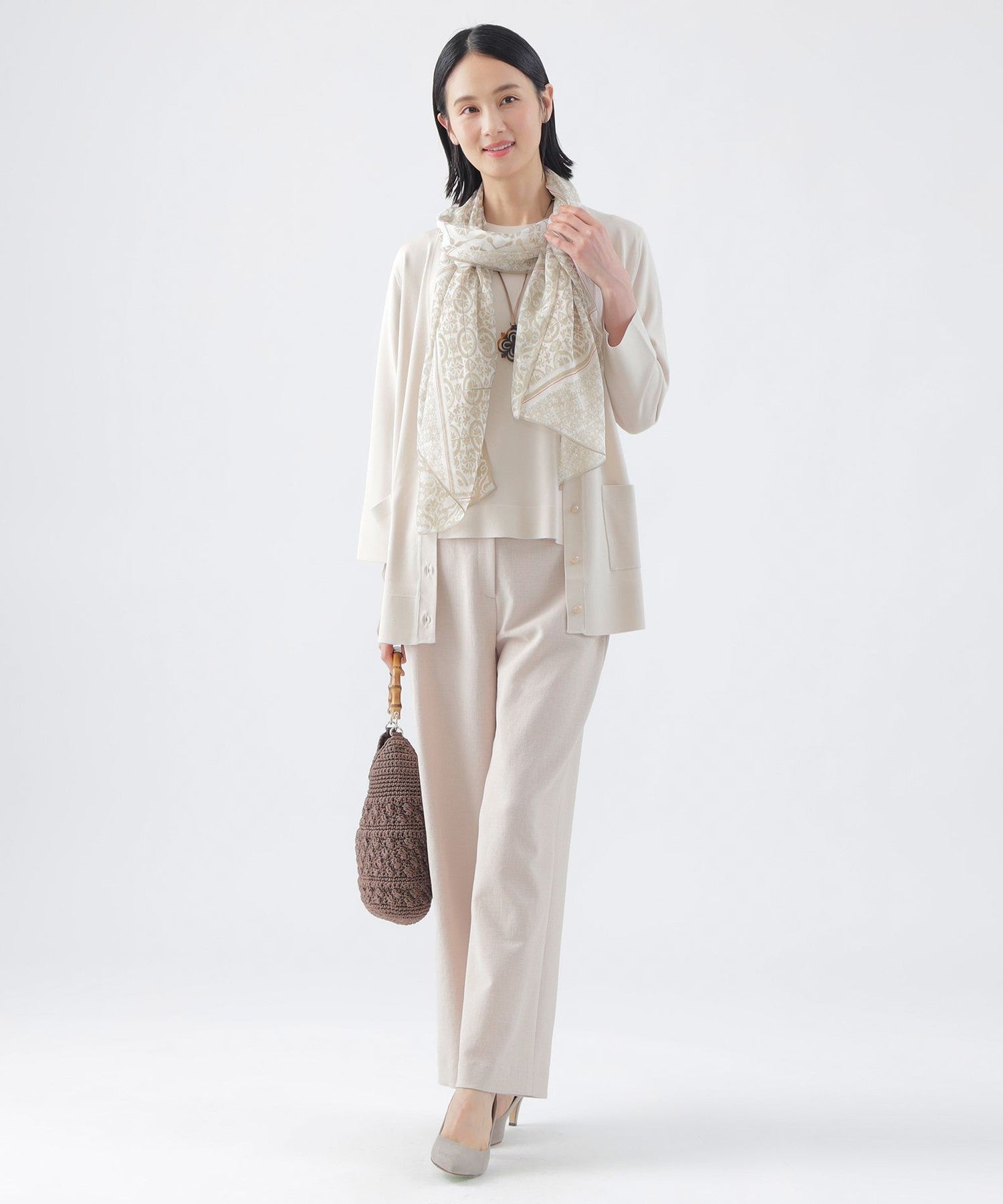 2211-U170552524__I,24,