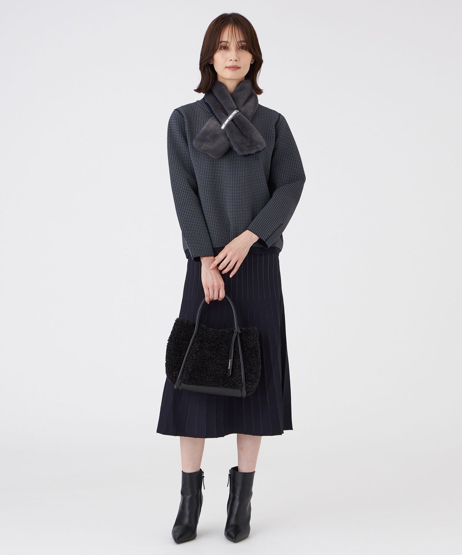 2211-U170665524__H,24,