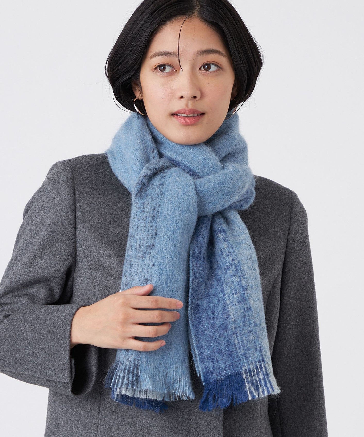 2211-U170765624__,24,