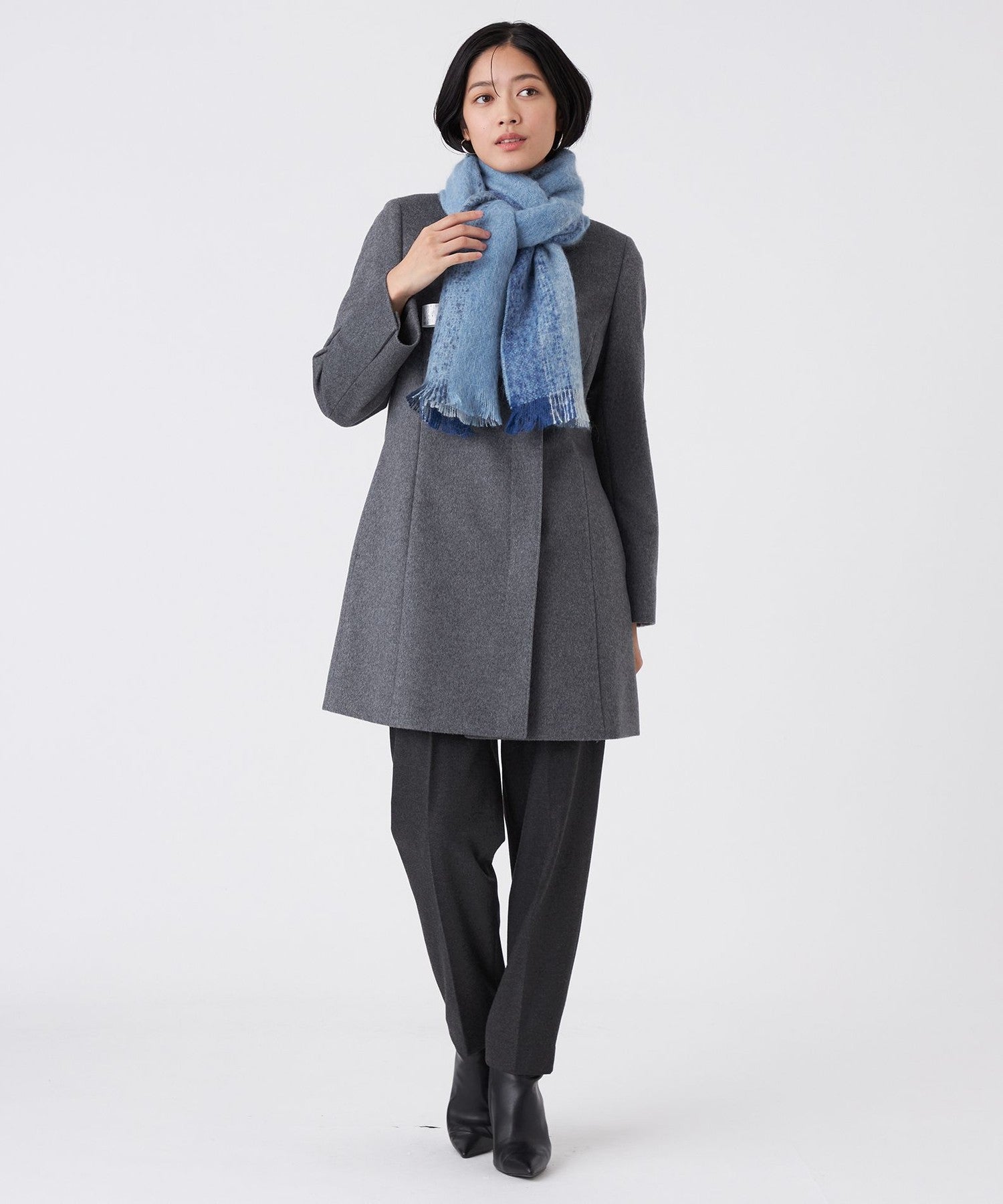 2211-U170765624__I,24,