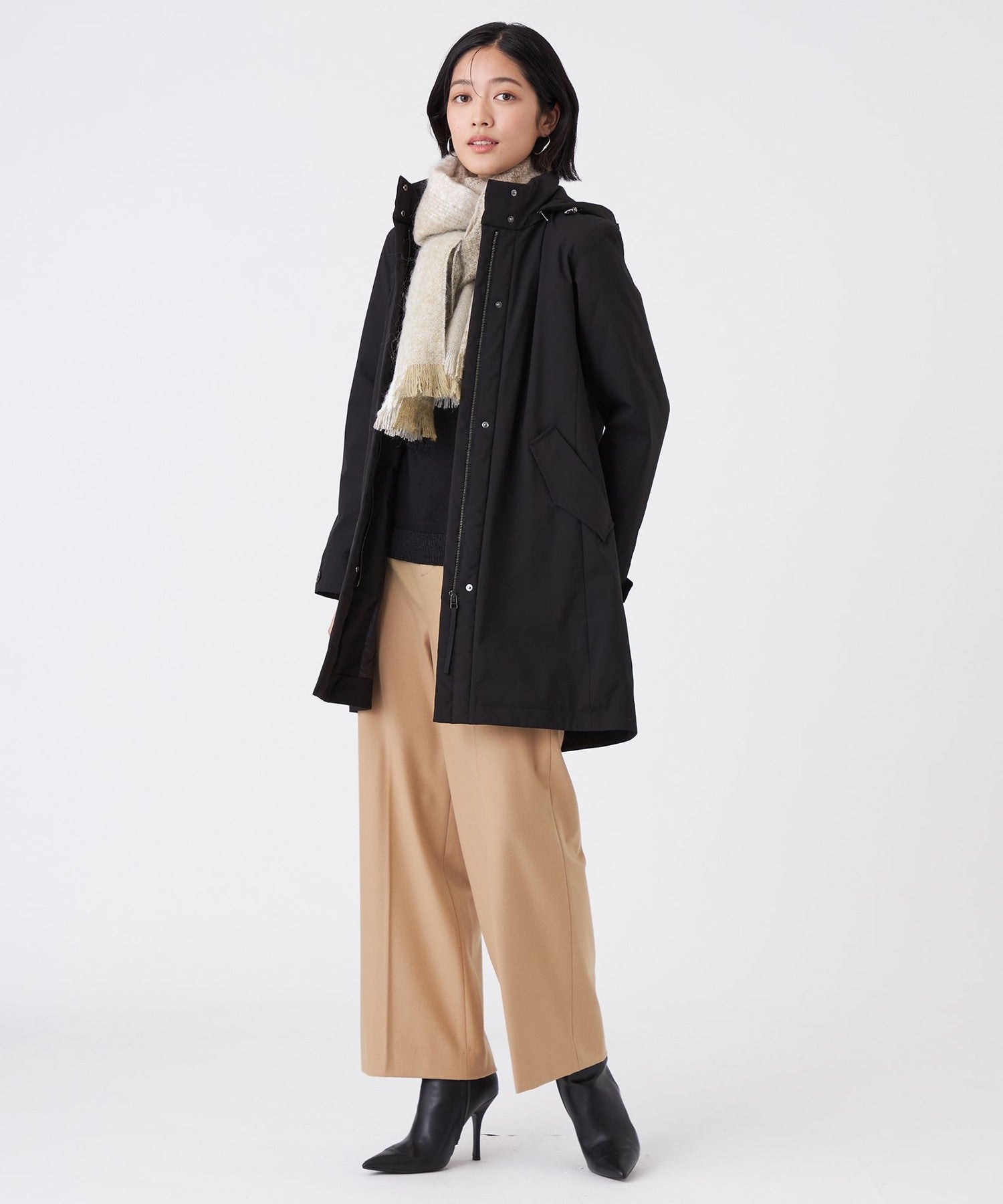 2211-U170765624__J,24,