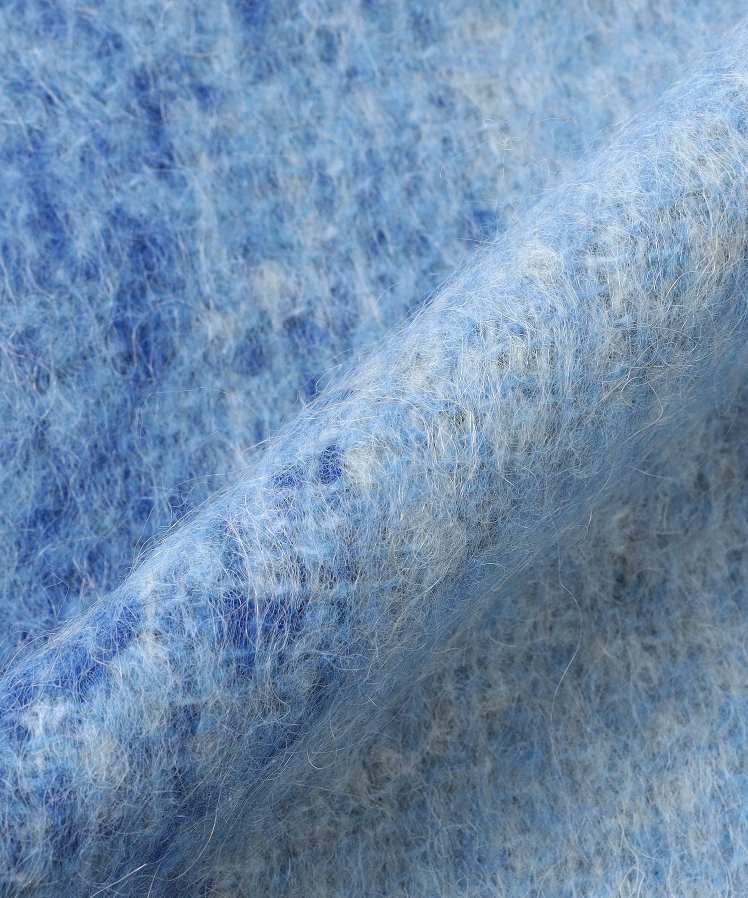 2211-U170765624__L,24,