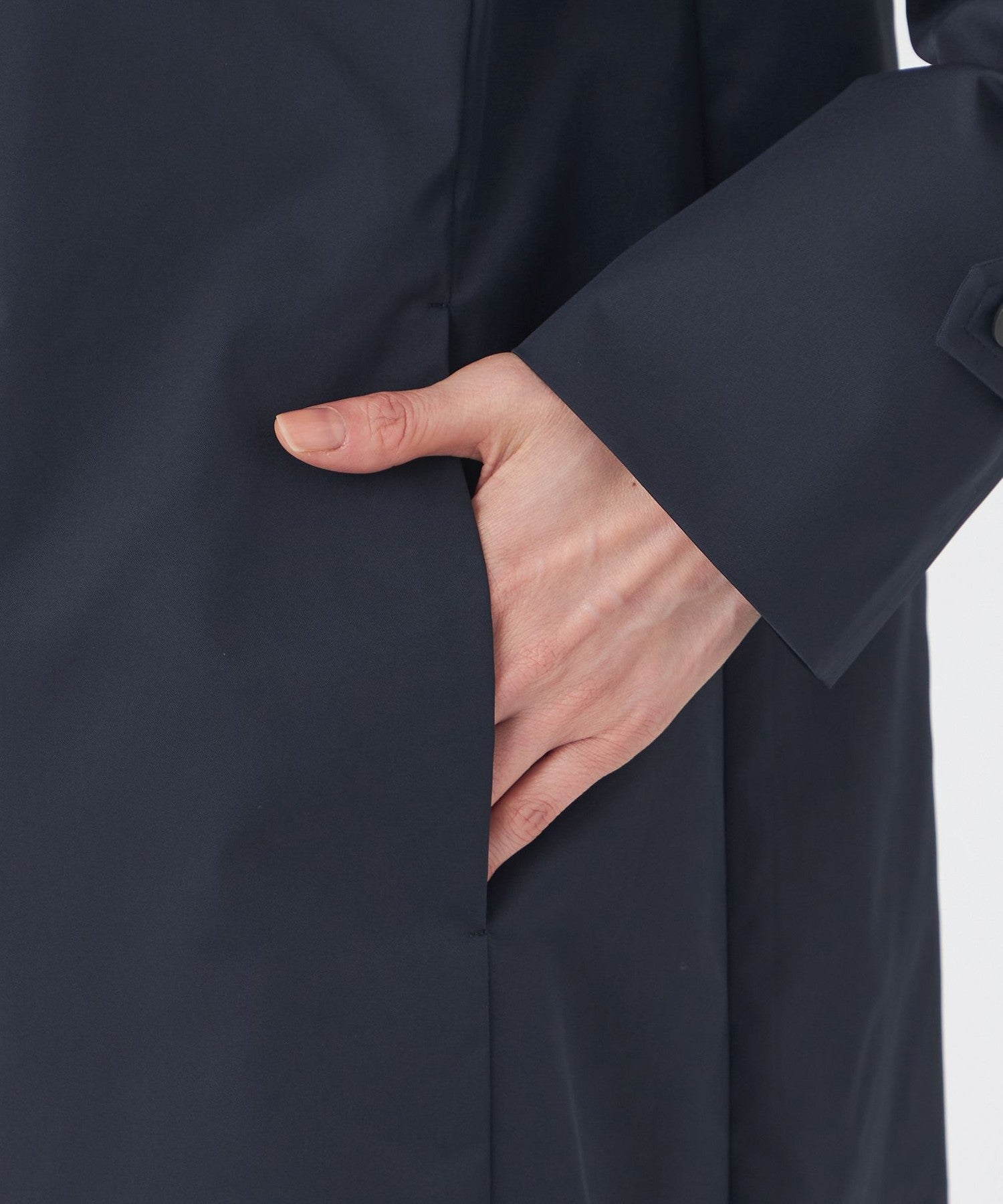 2211-U1A0475428__N,28,