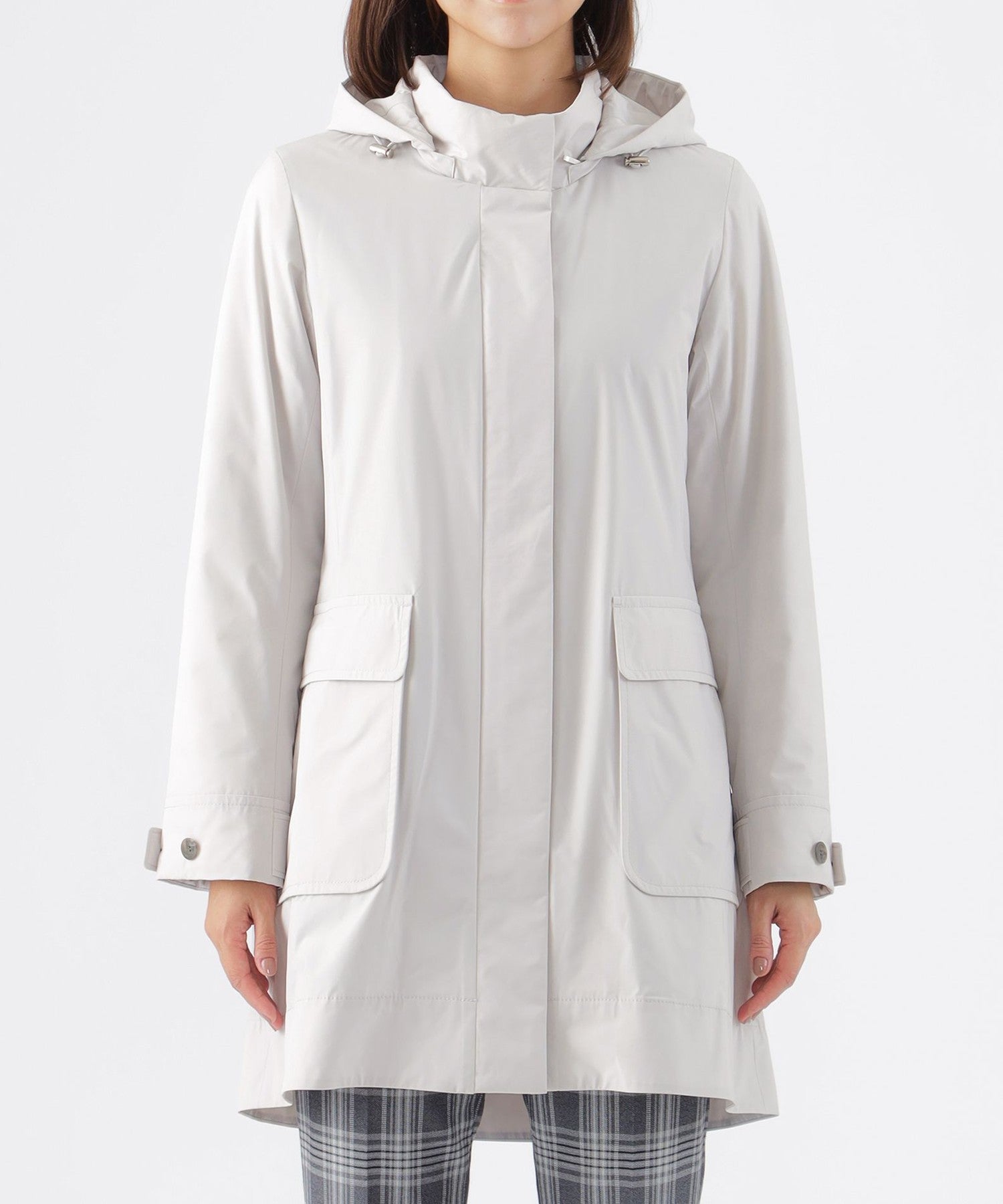 2211-U1A0745206__J,06,