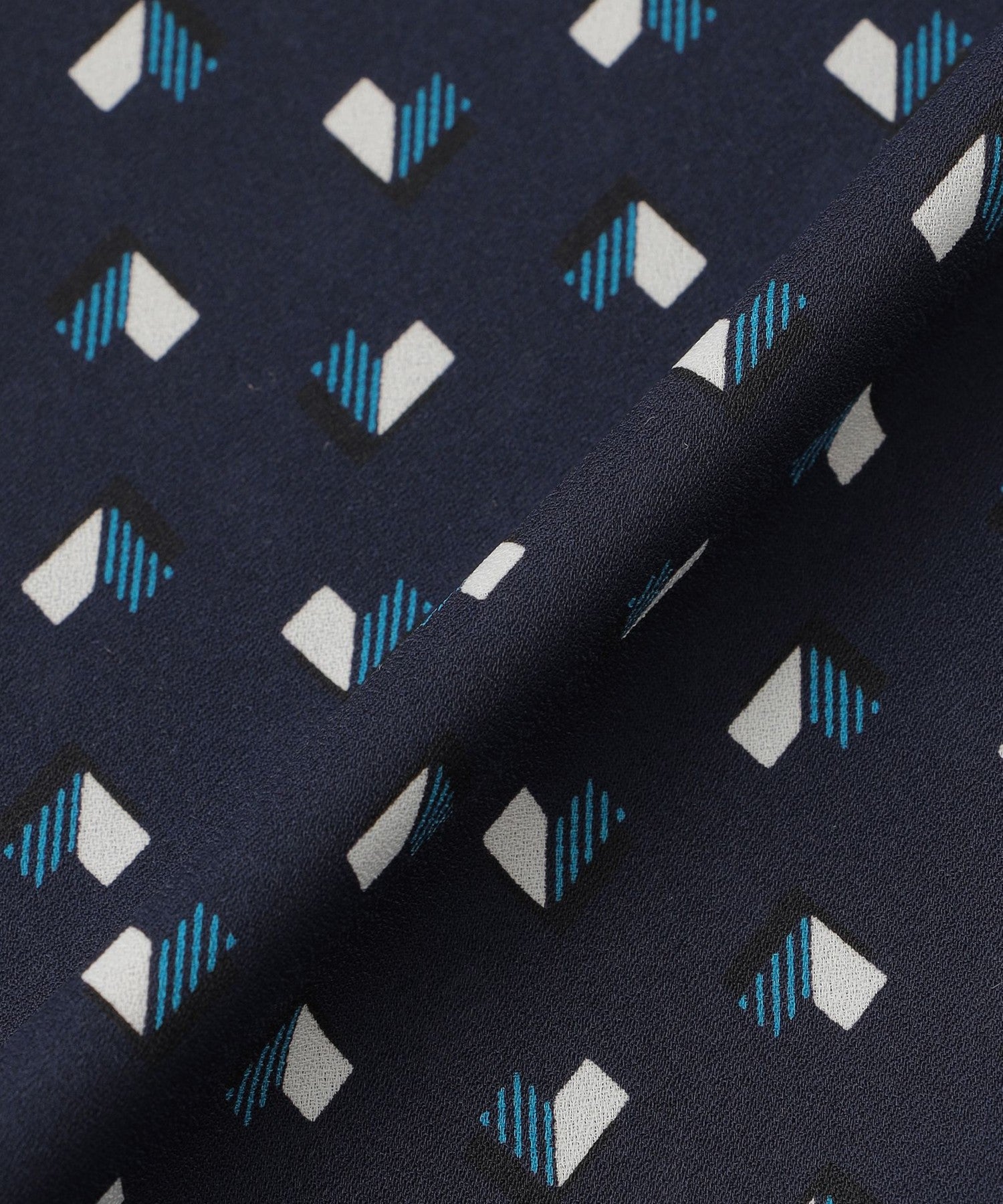 2211-U1J0351028__O,28,