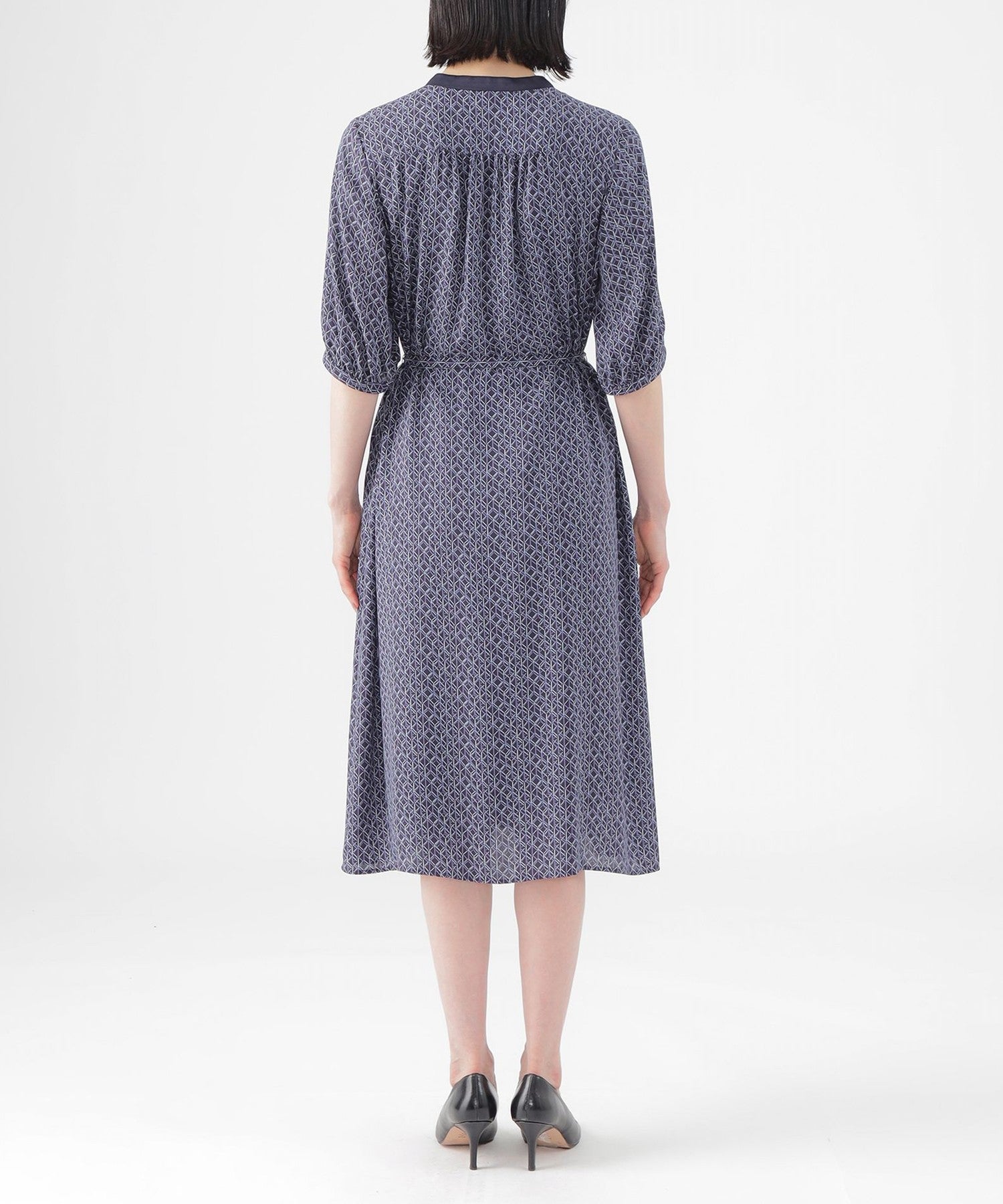 2211-U1J0555128__N,28,