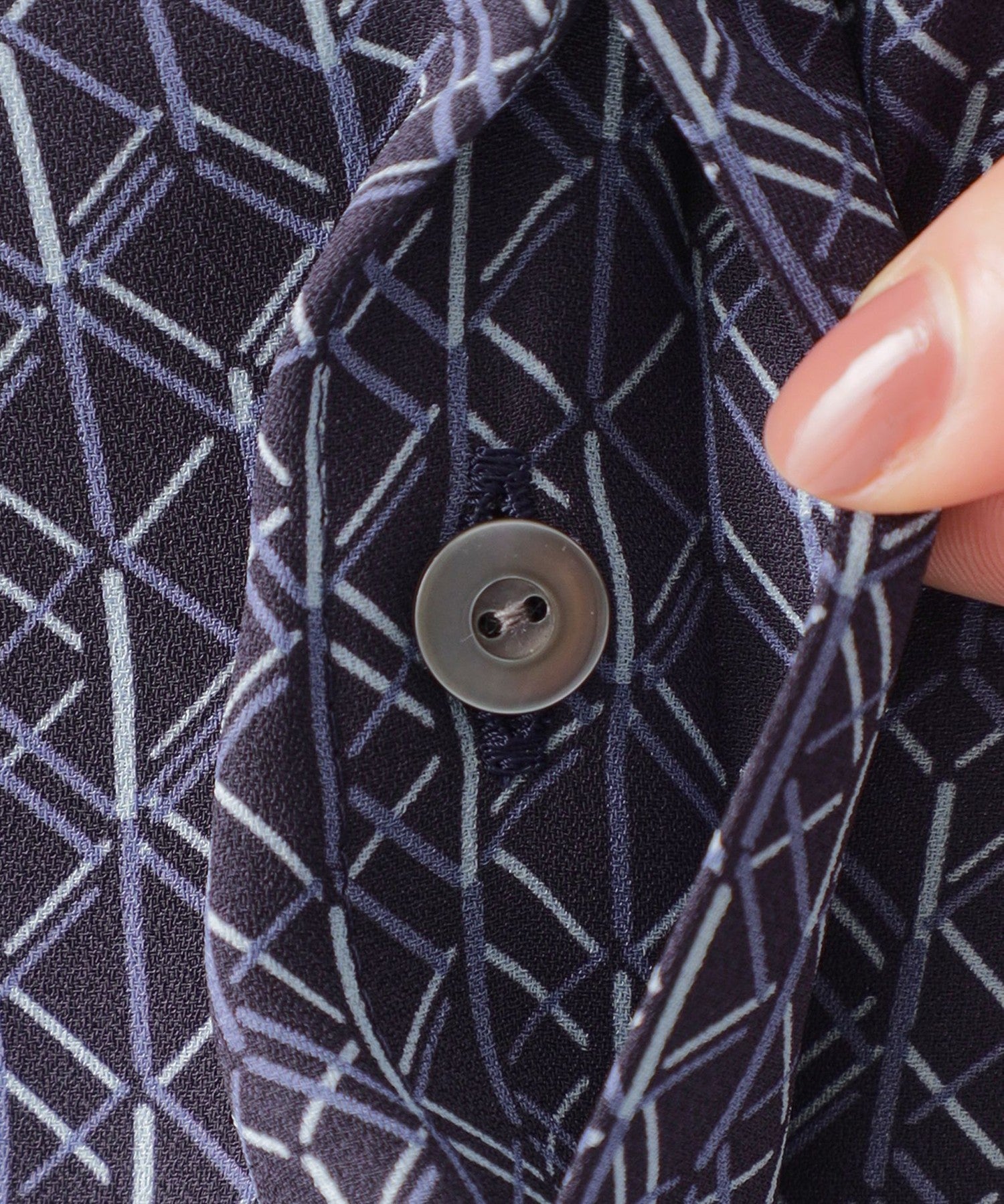 2211-U1J0555128__Q,28,