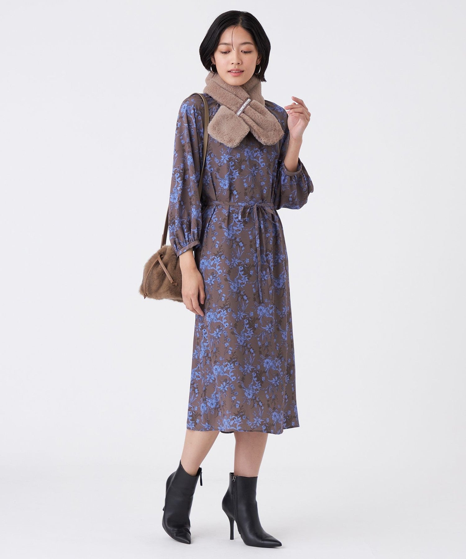 2211-U1J0865356__J,56,