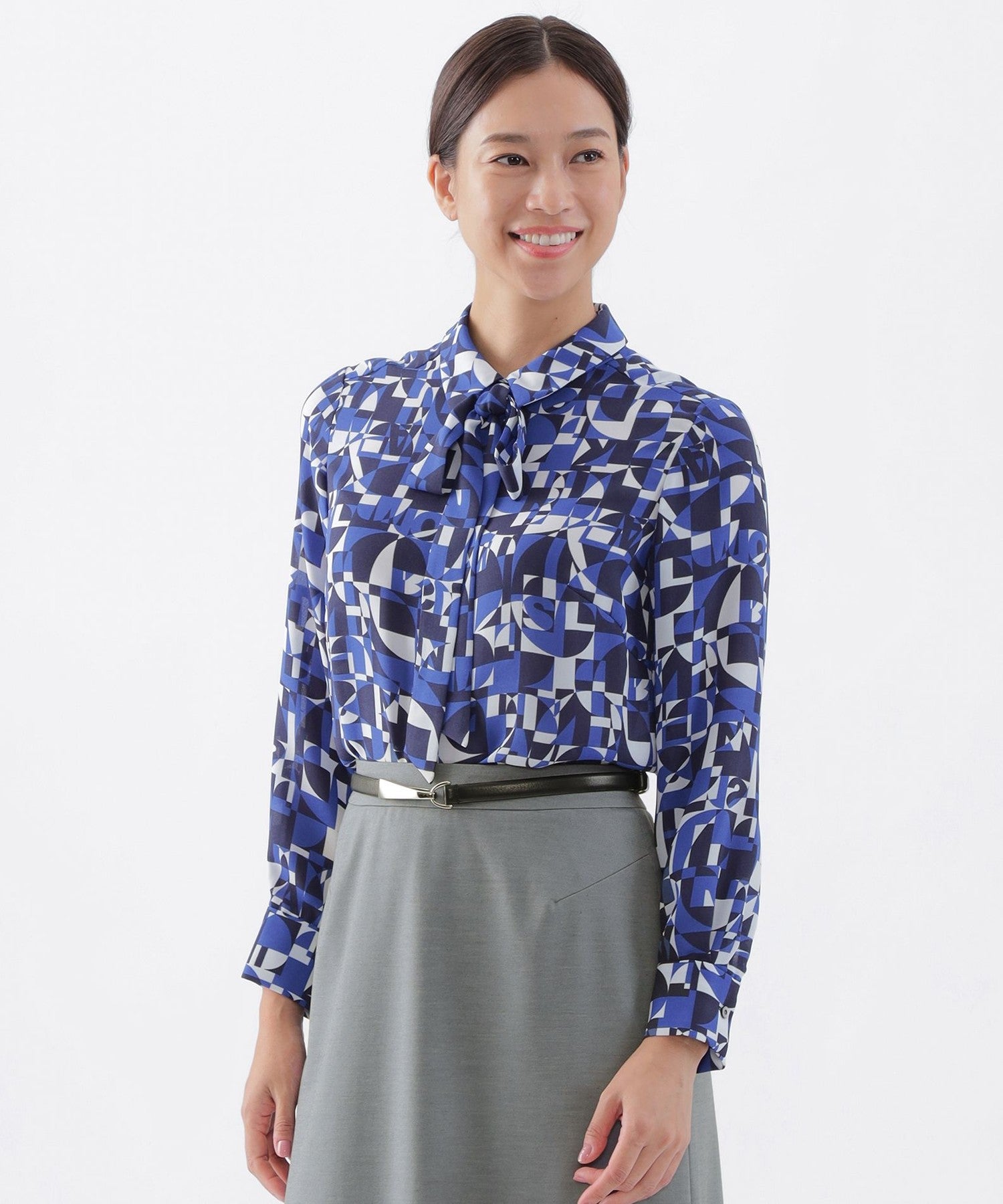 2211-U1M0942424__,24,モデル身長170cm 着用サイズ：38