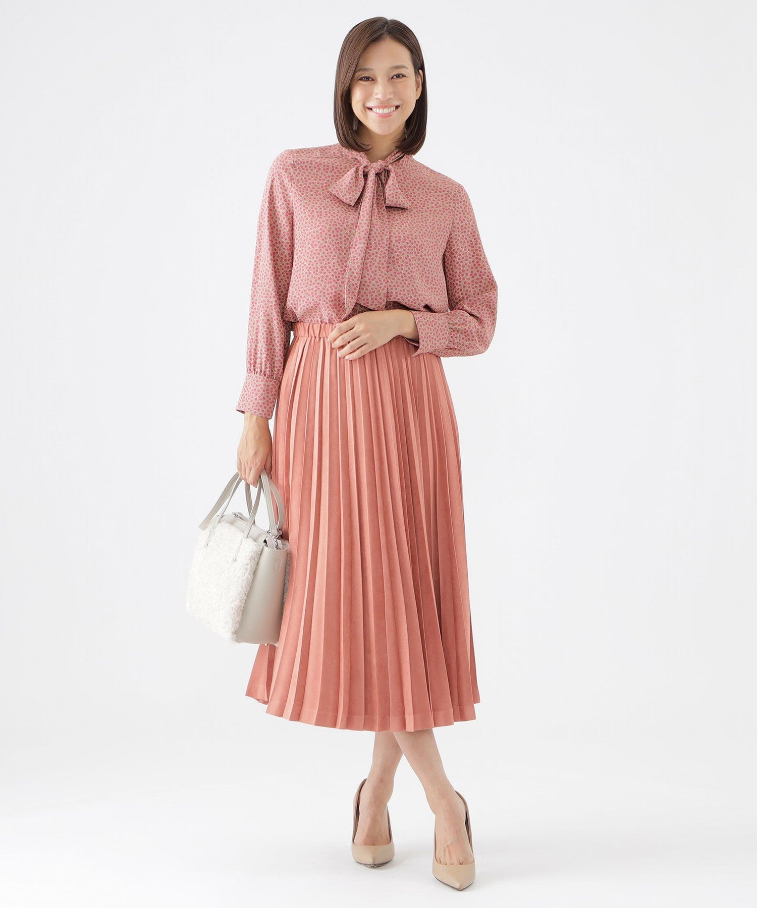 2211-U1M1144228__H,28,