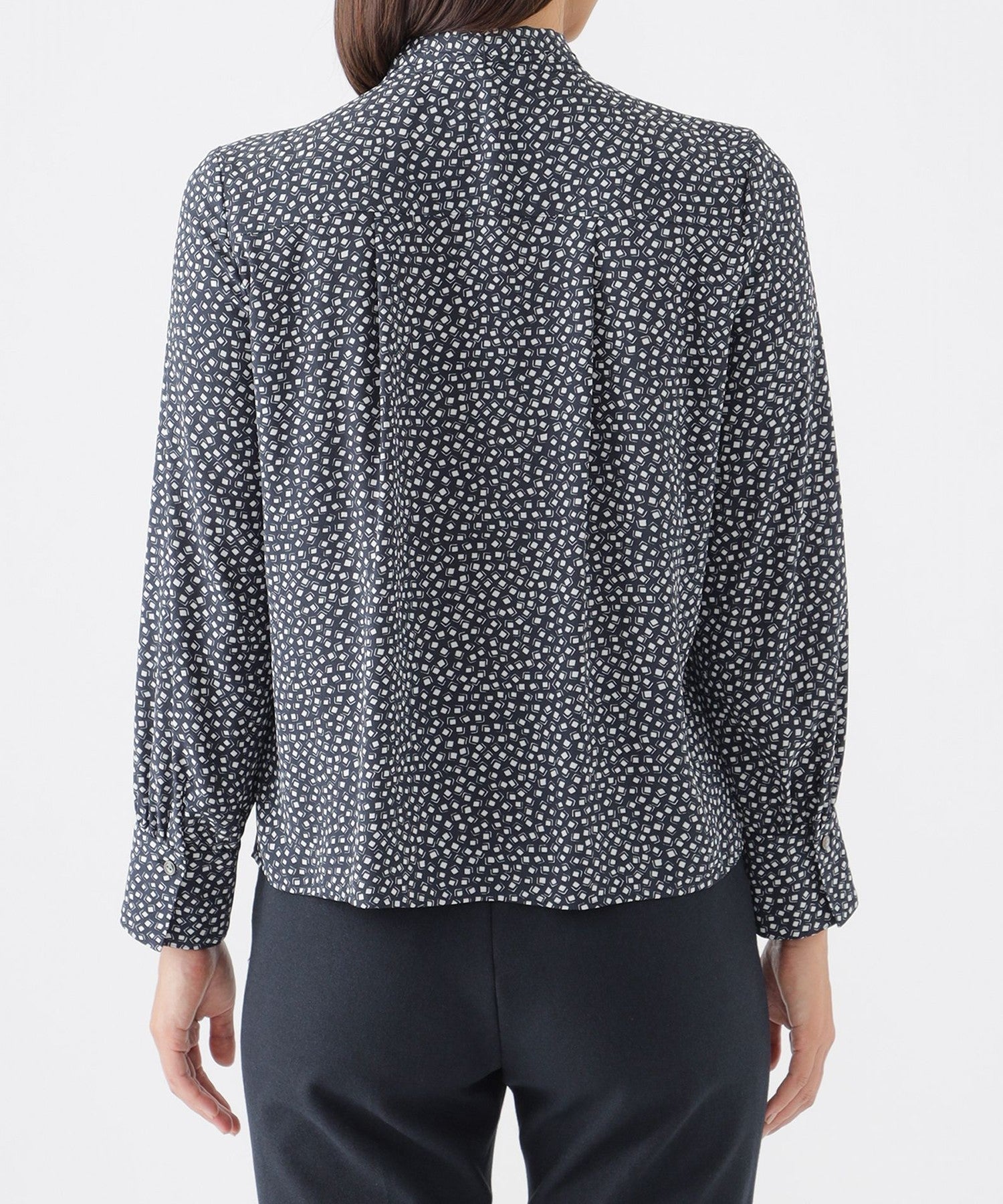 2211-U1M1144228__K,28,