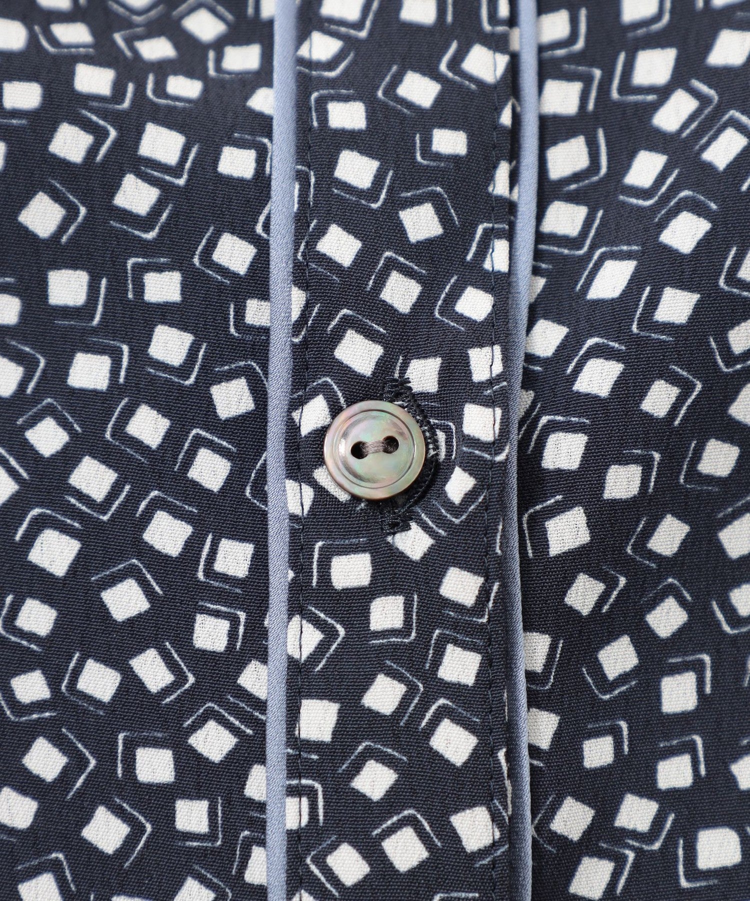 2211-U1M1144228__N,28,