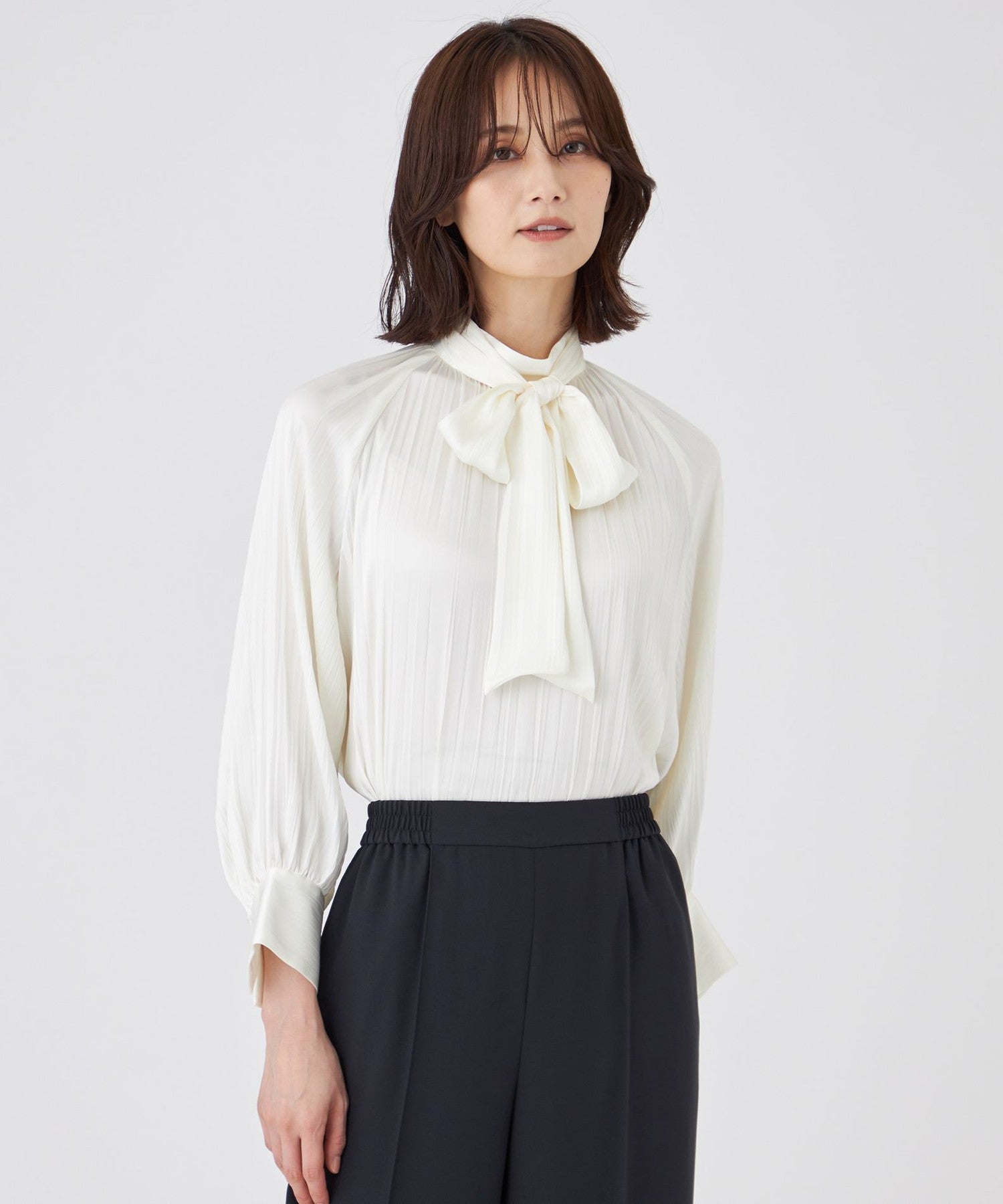 2211-U1M1364202__,02,モデル身長171cm 着用サイズ：38