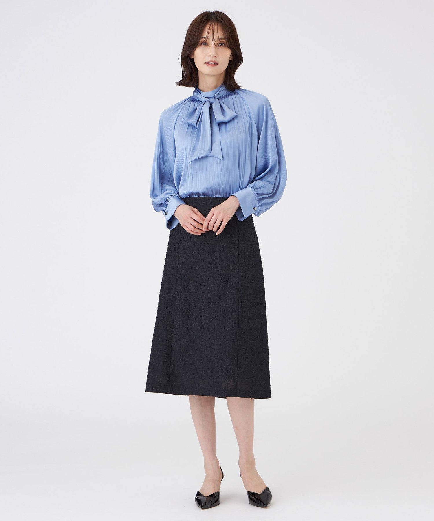 2211-U1M1364220__J,20,