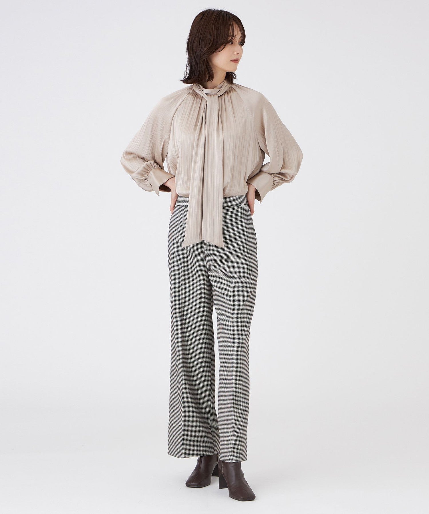 2211-U1M1364220__K,20,