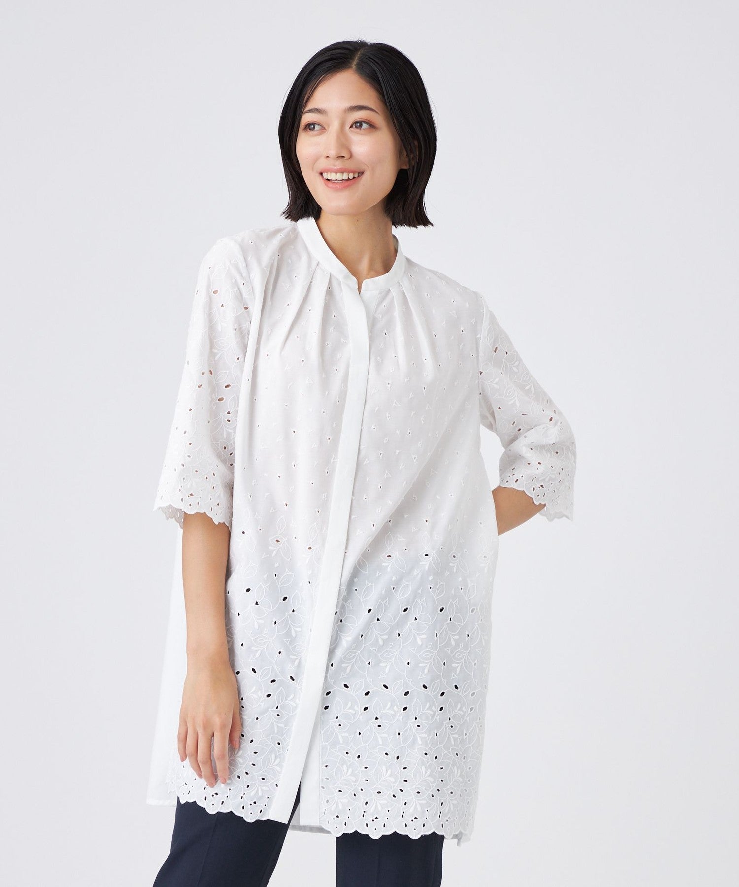 2211-U1M2457701__,01,