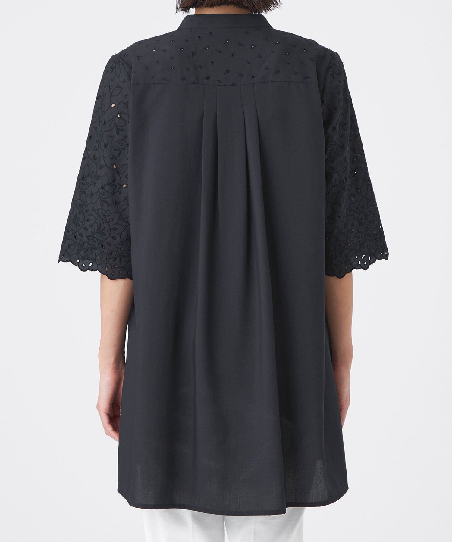 2211-U1M2457728__N,28,