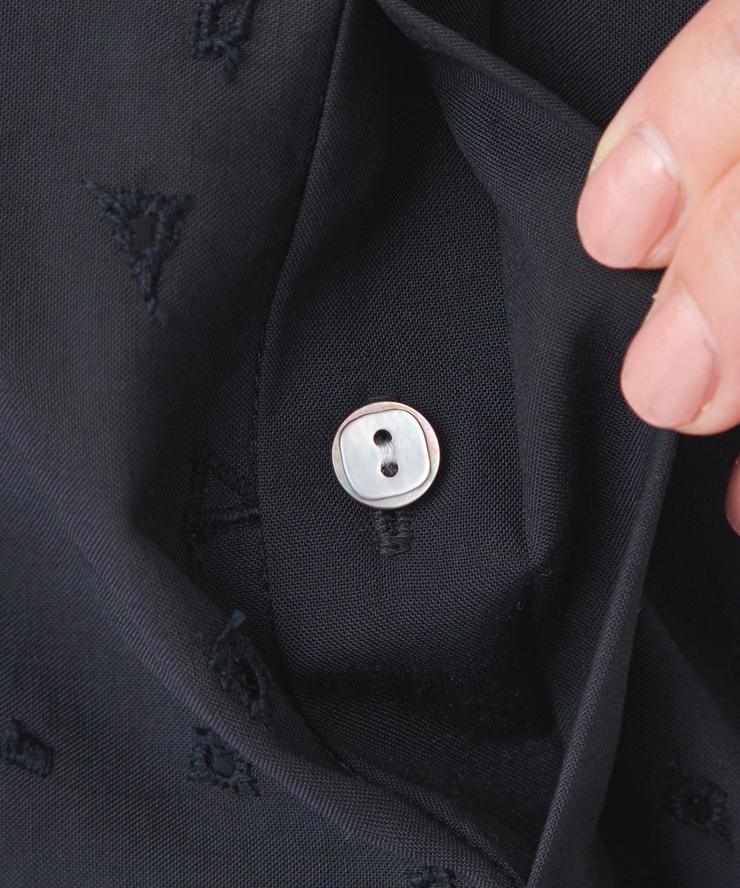 2211-U1M2457728__P,28,