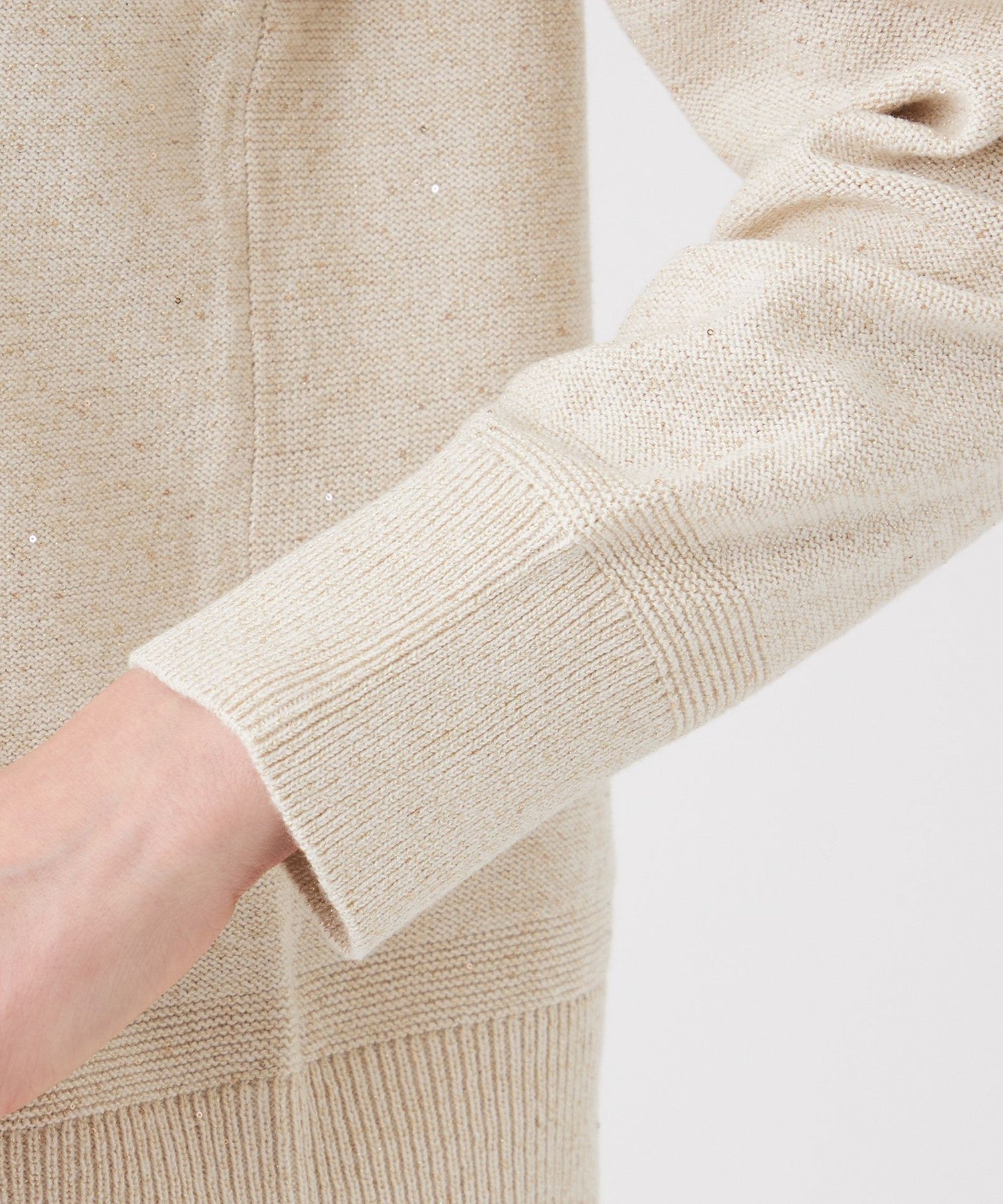 2211-U1N0370502__N,02,