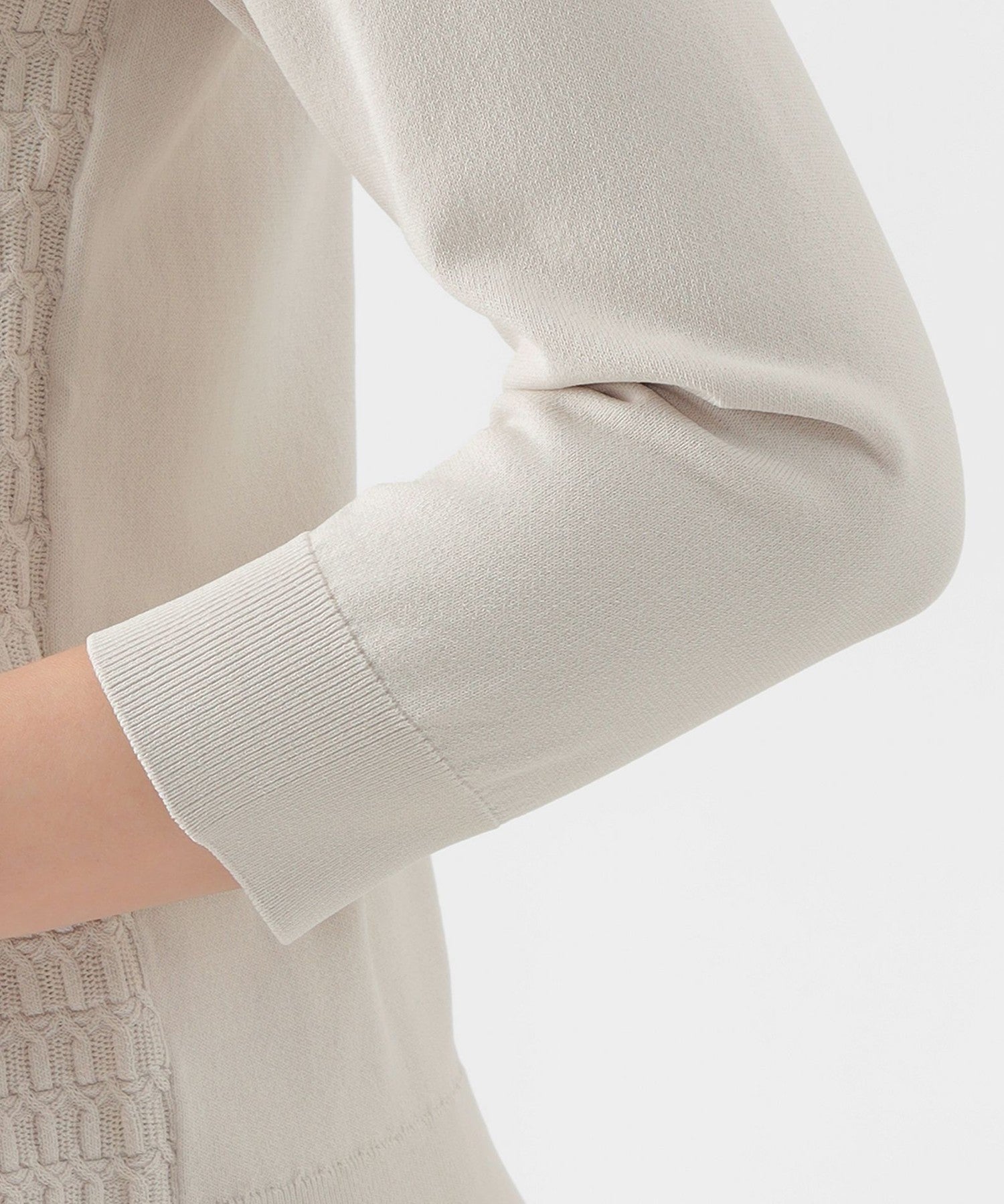 2211-U1N0551840__N,40,