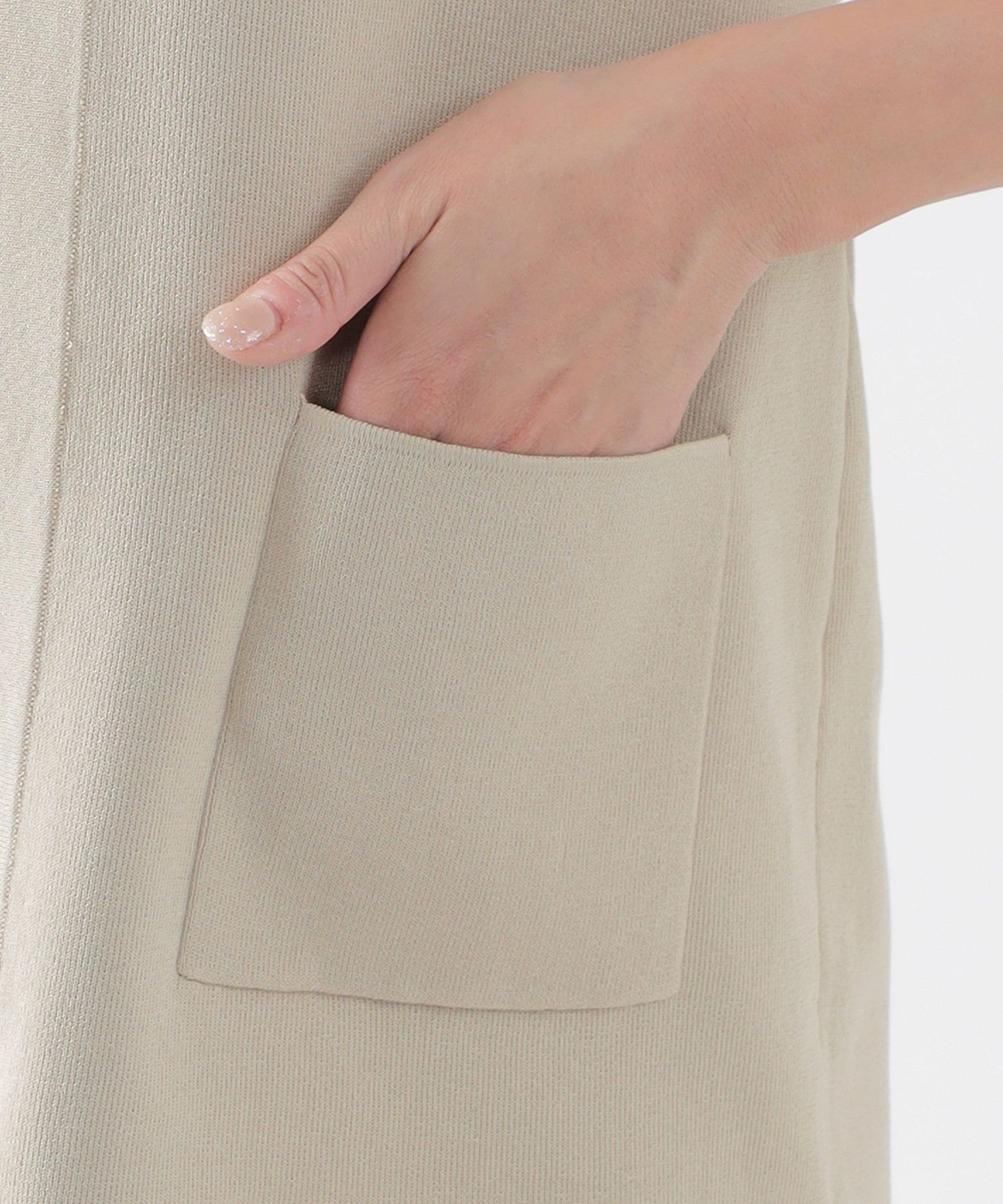 2211-U1N1051740__N,40,